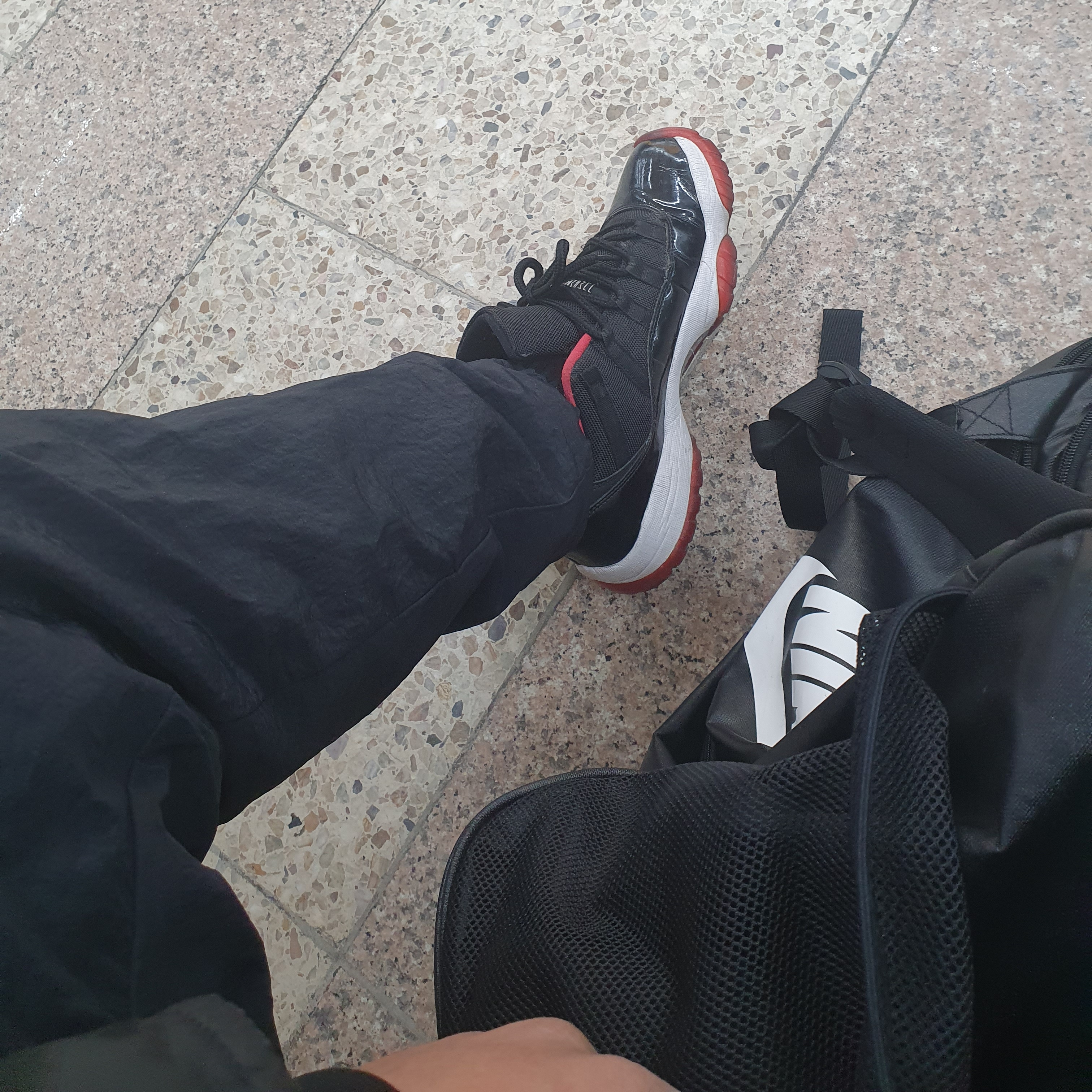 Jordan 11 Retro Low Bred 착용 스타일
