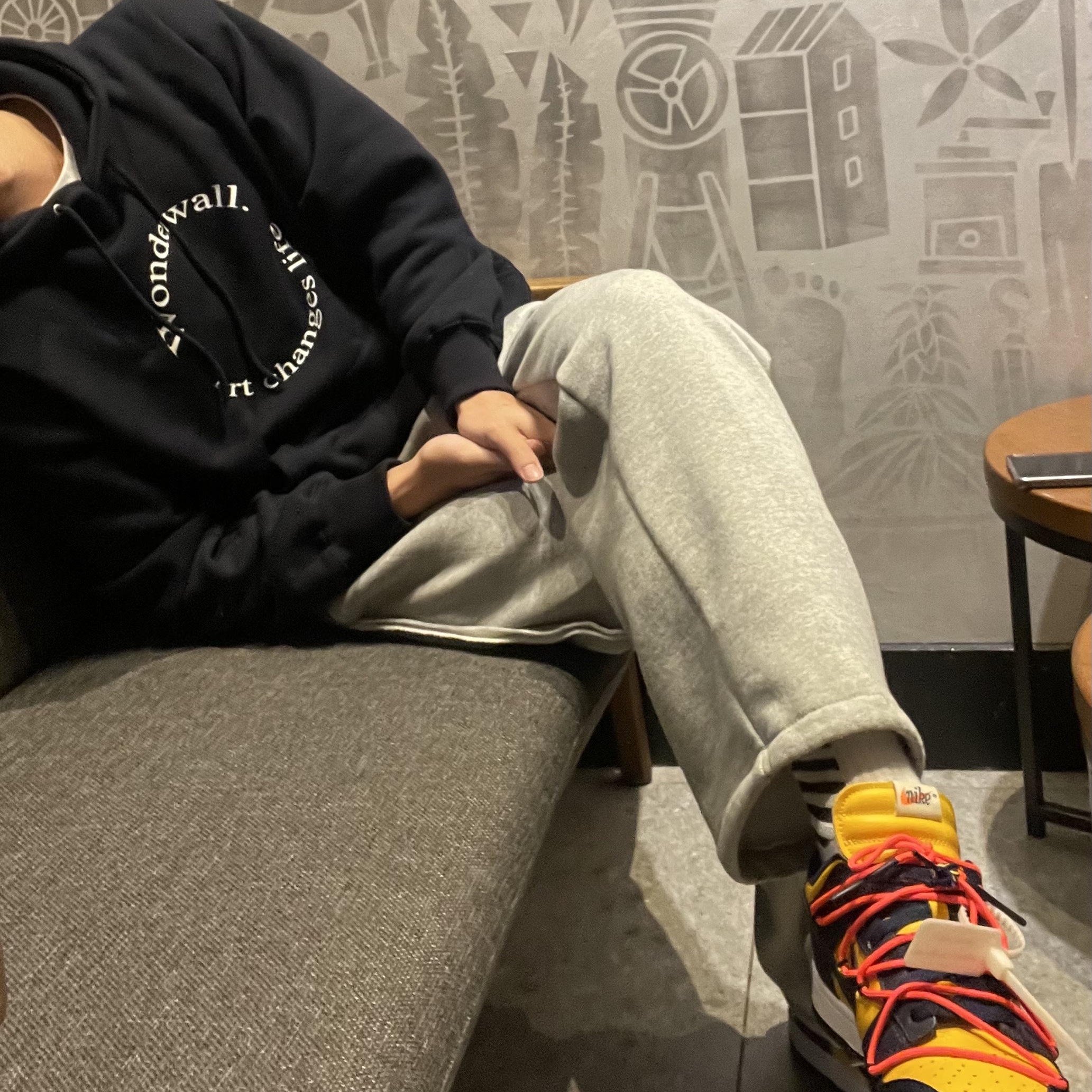 Nike x Off-White Dunk Low University Gold Midnight Navy 착용 스타일