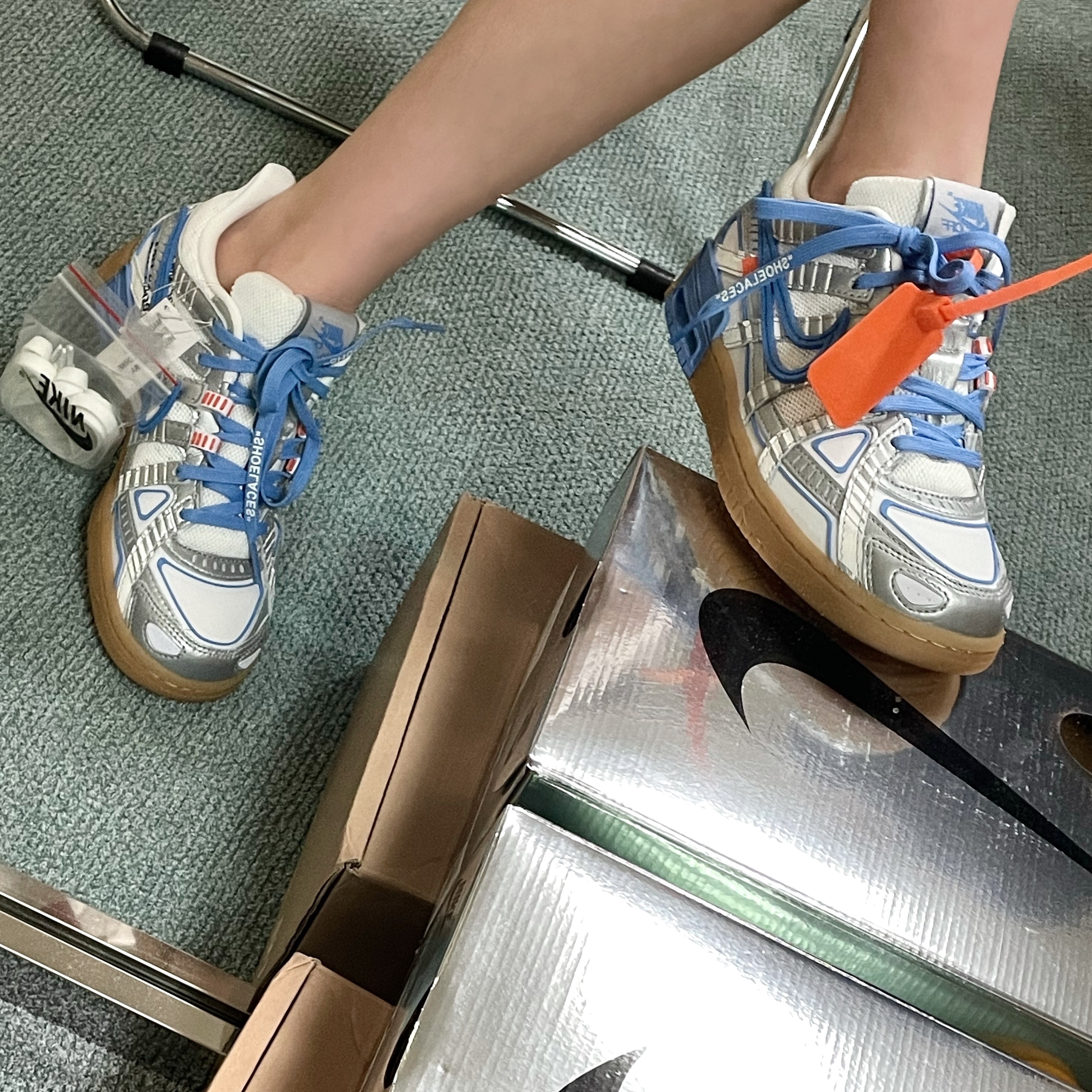 Nike x Off-White Air Rubber Dunk University Blue 착용 스타일