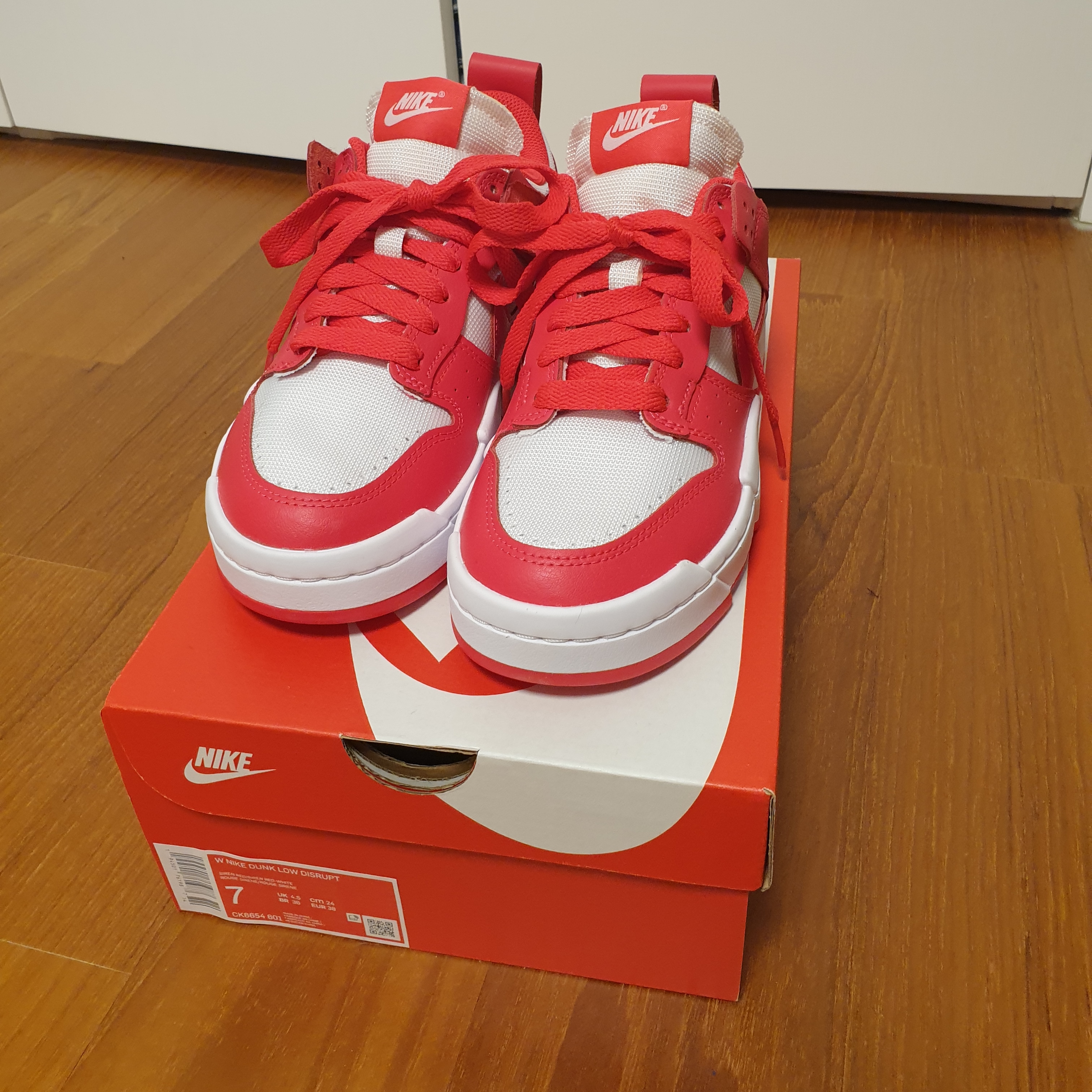 (W) Nike Dunk Low Disrupt Siren Red 착용 스타일 - 3