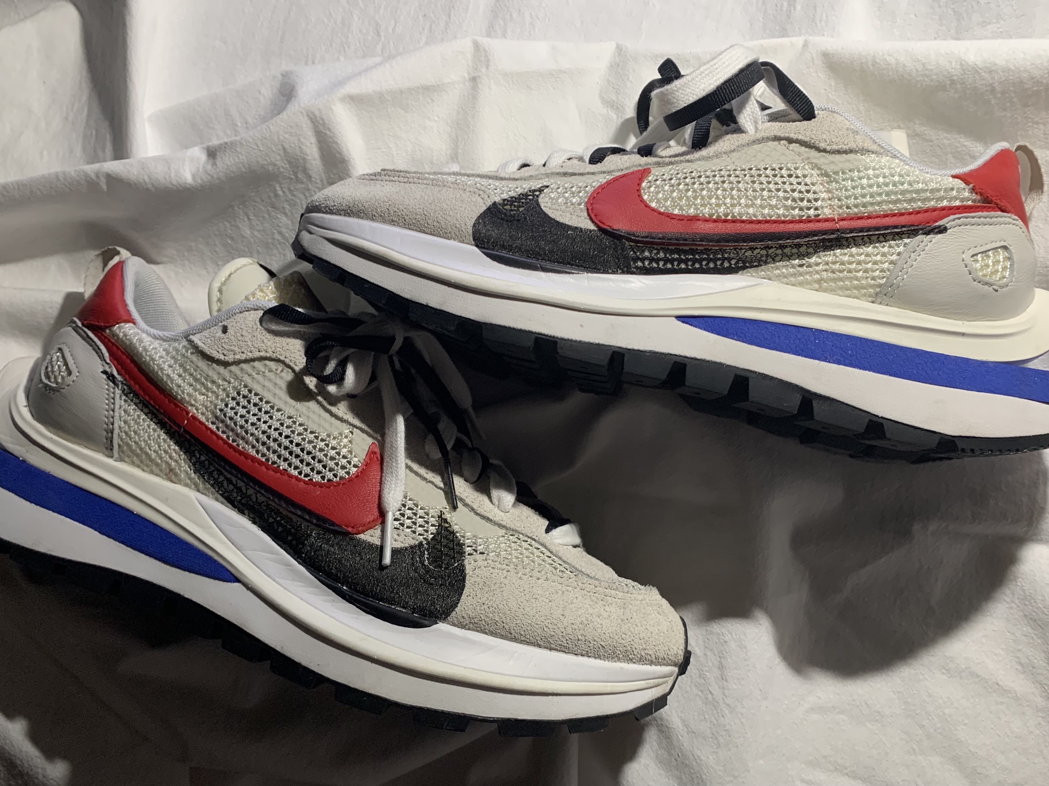 Nike x Sacai VaporWaffle Royal Fuchsia 착용 스타일