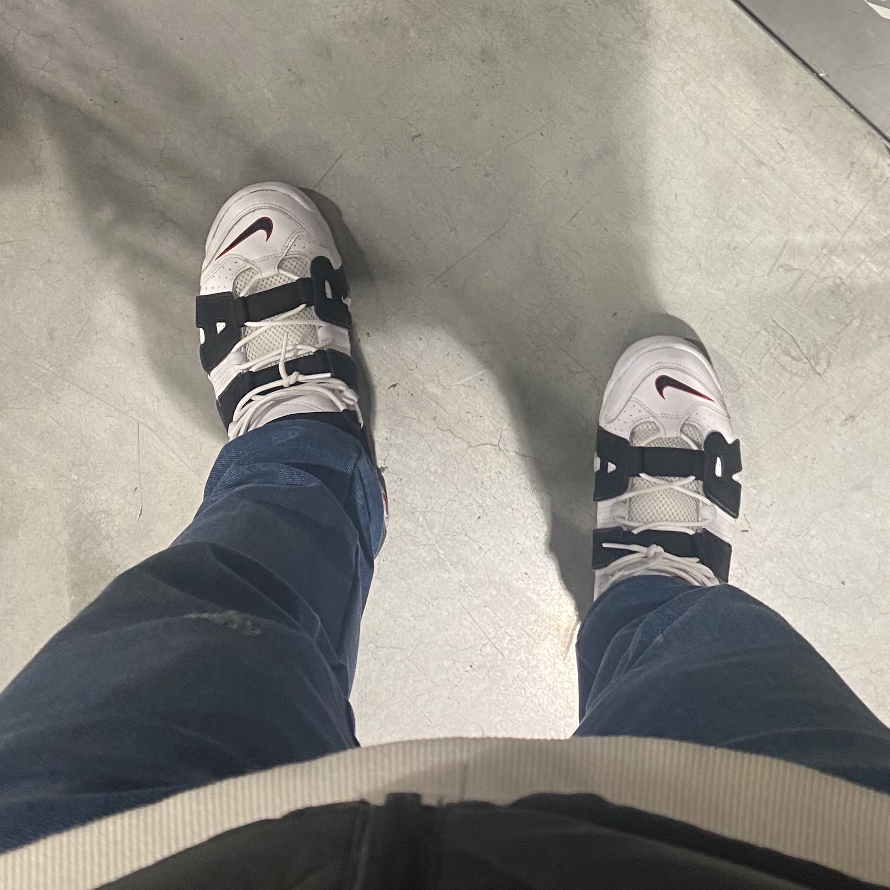 Nike Air More Uptempo Scottie Pippen 착용 스타일