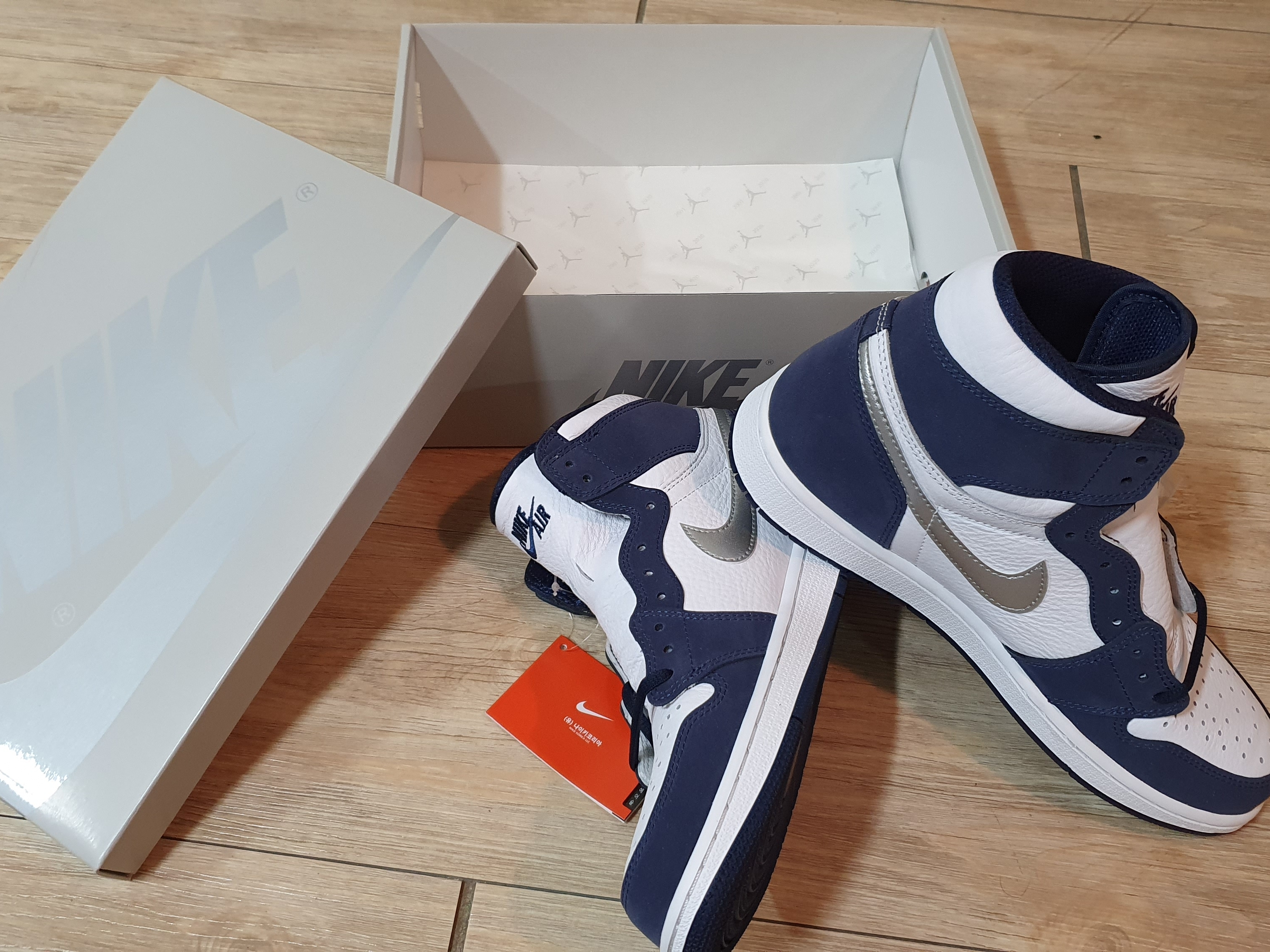 Jordan 1 Retro High OG CO.JP Midnight Navy 착용 스타일