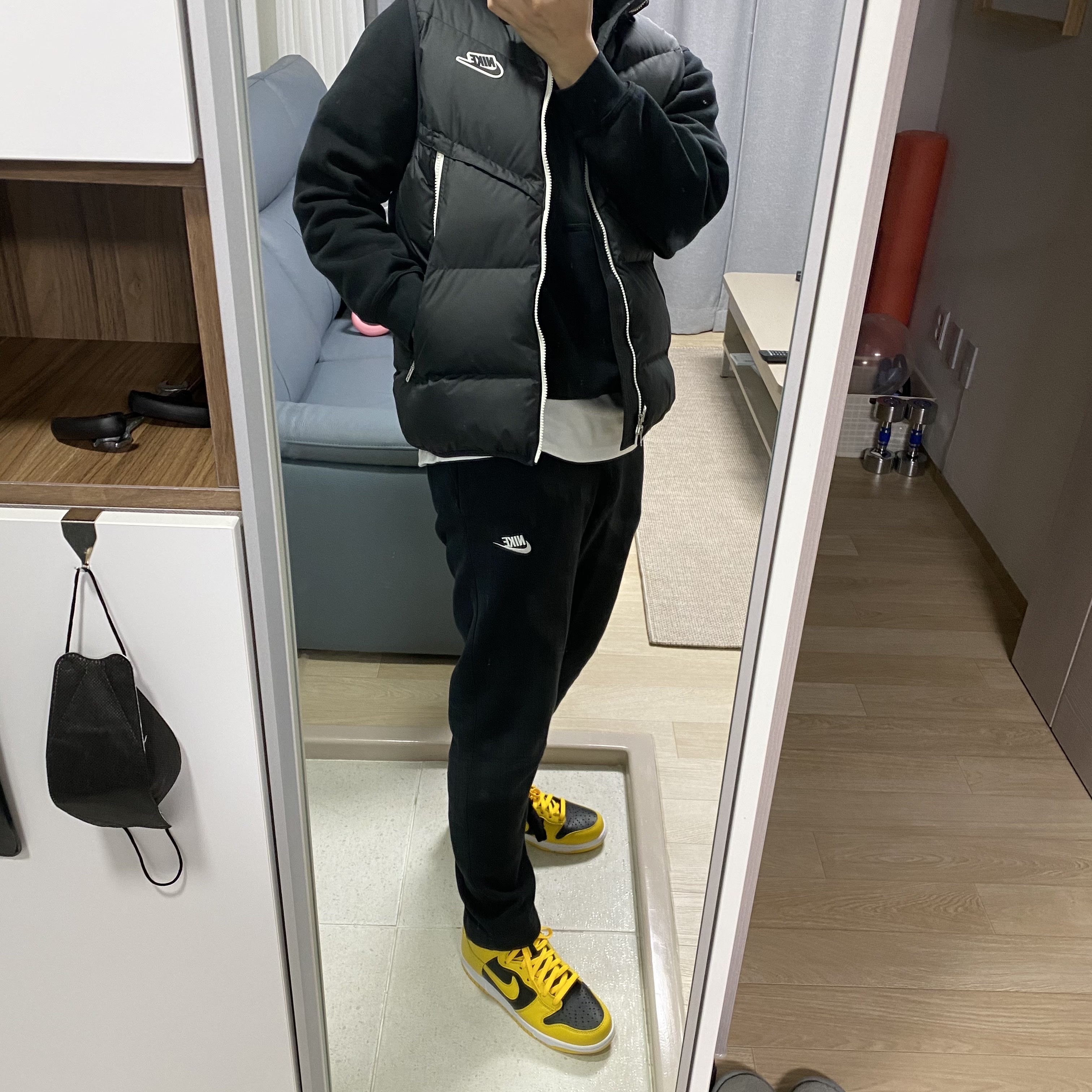 Nike Dunk High SP Varsity Maize 착용 스타일