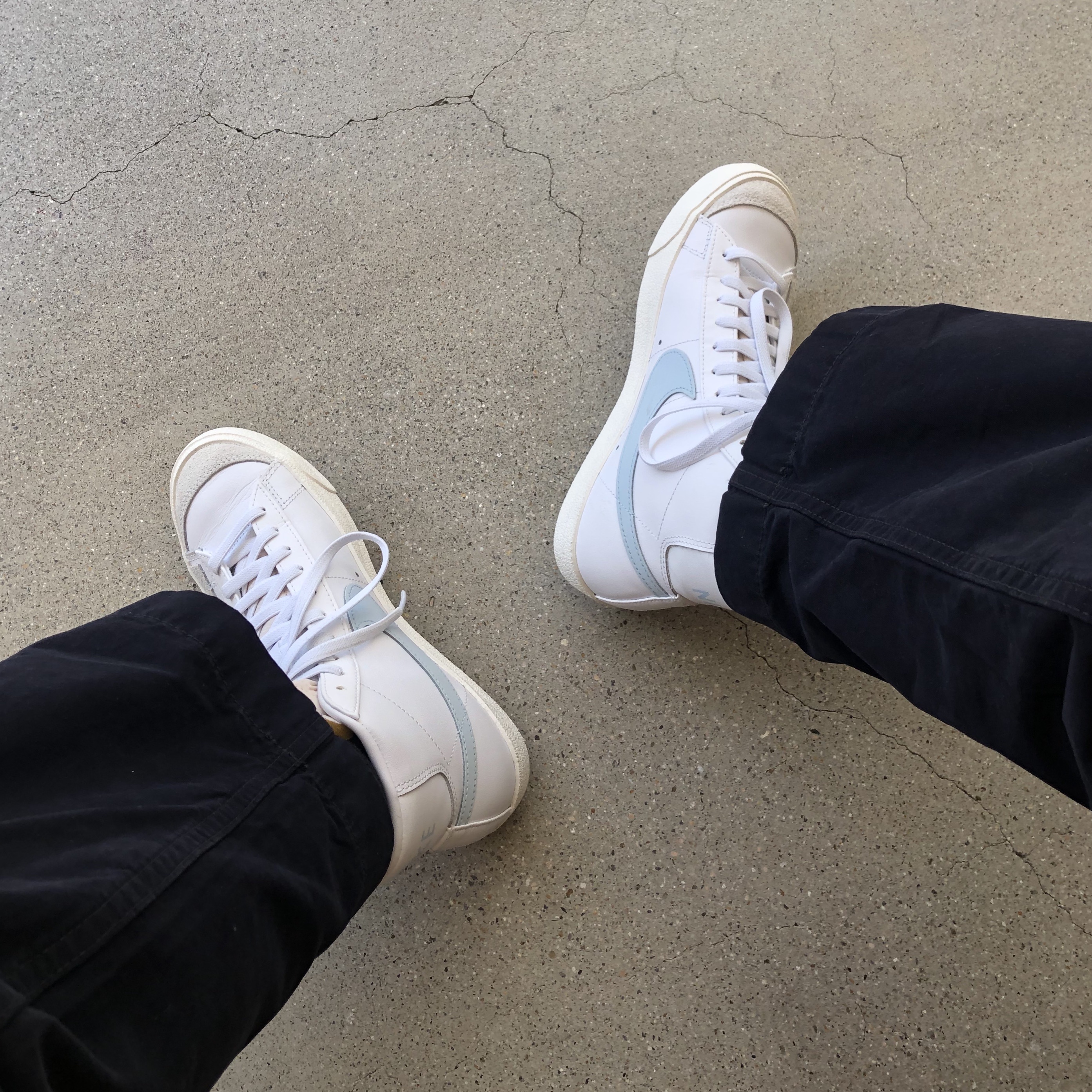 Nike Blazer Mid '77 Vintage White Celestine Blue 착용 스타일 - 3