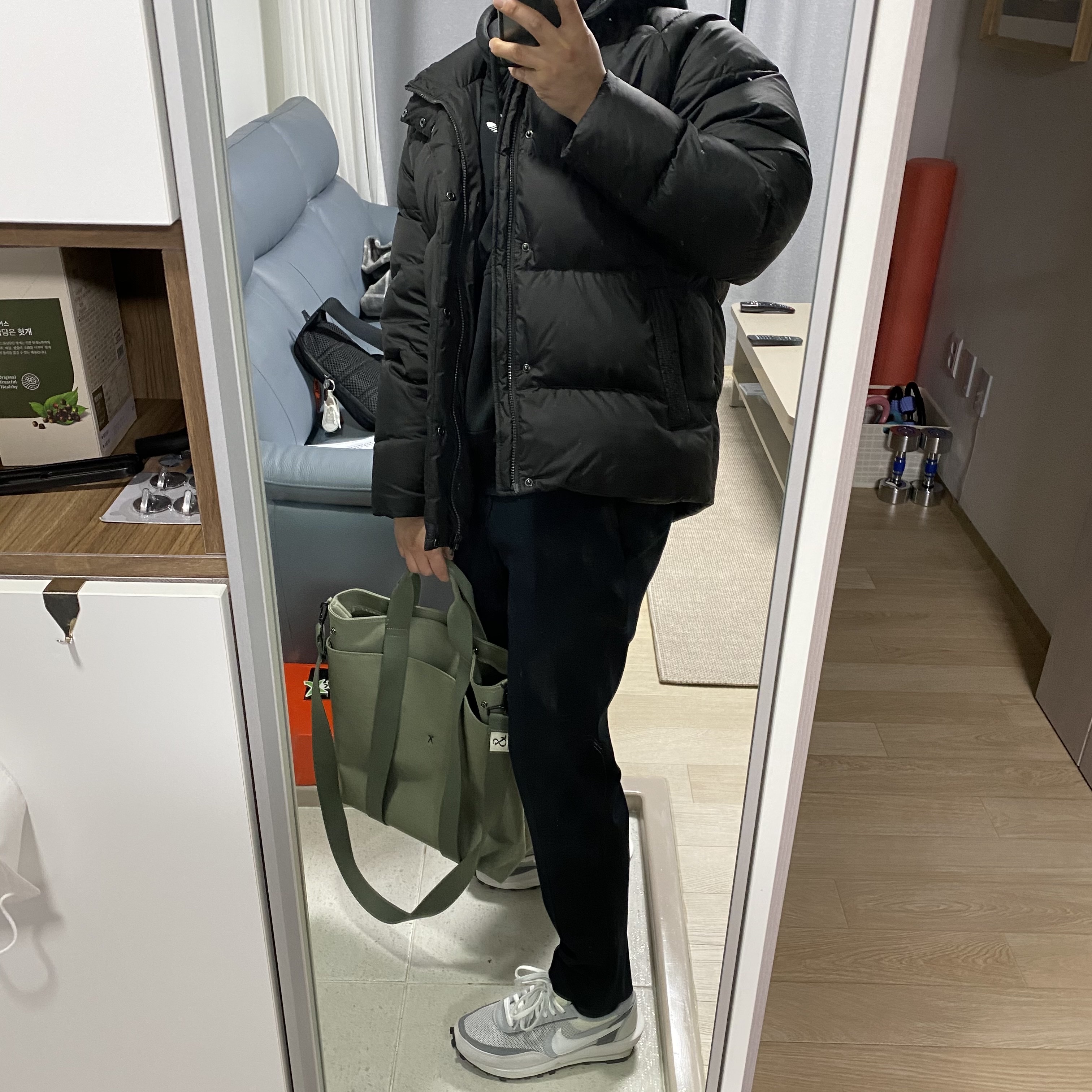 Nike x Sacai LDWaffle Summit White 착용 스타일