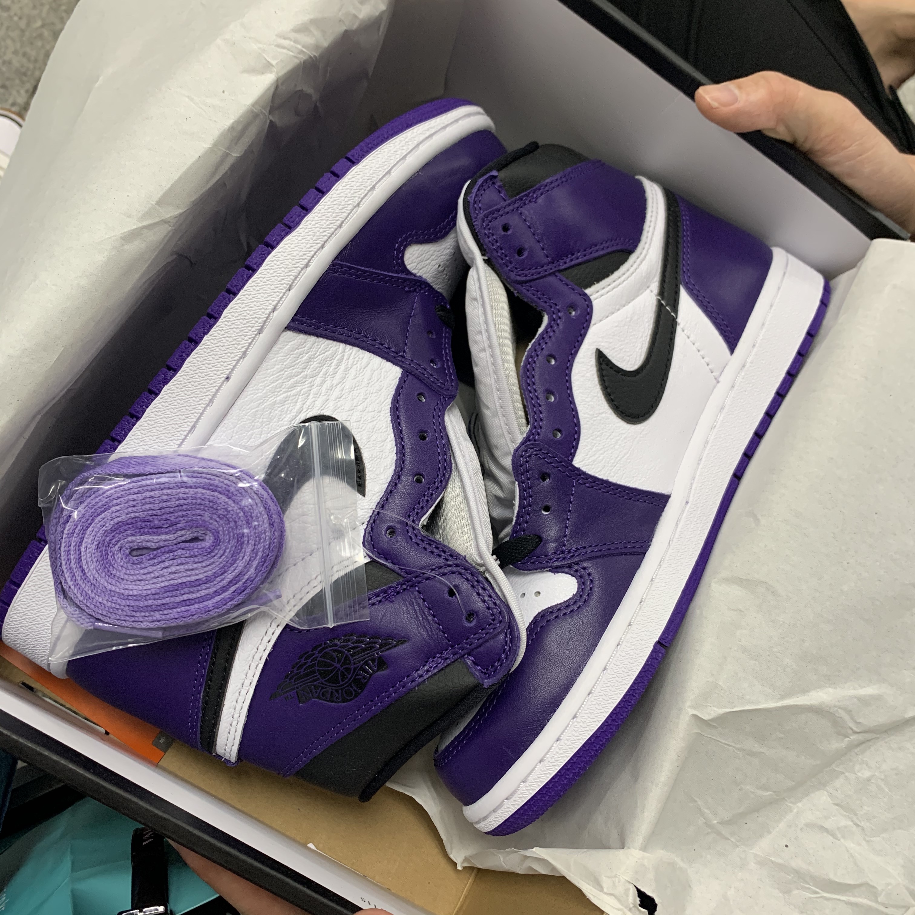 Jordan 1 Retro High OG Court Purple 2020 착용 스타일 - 1