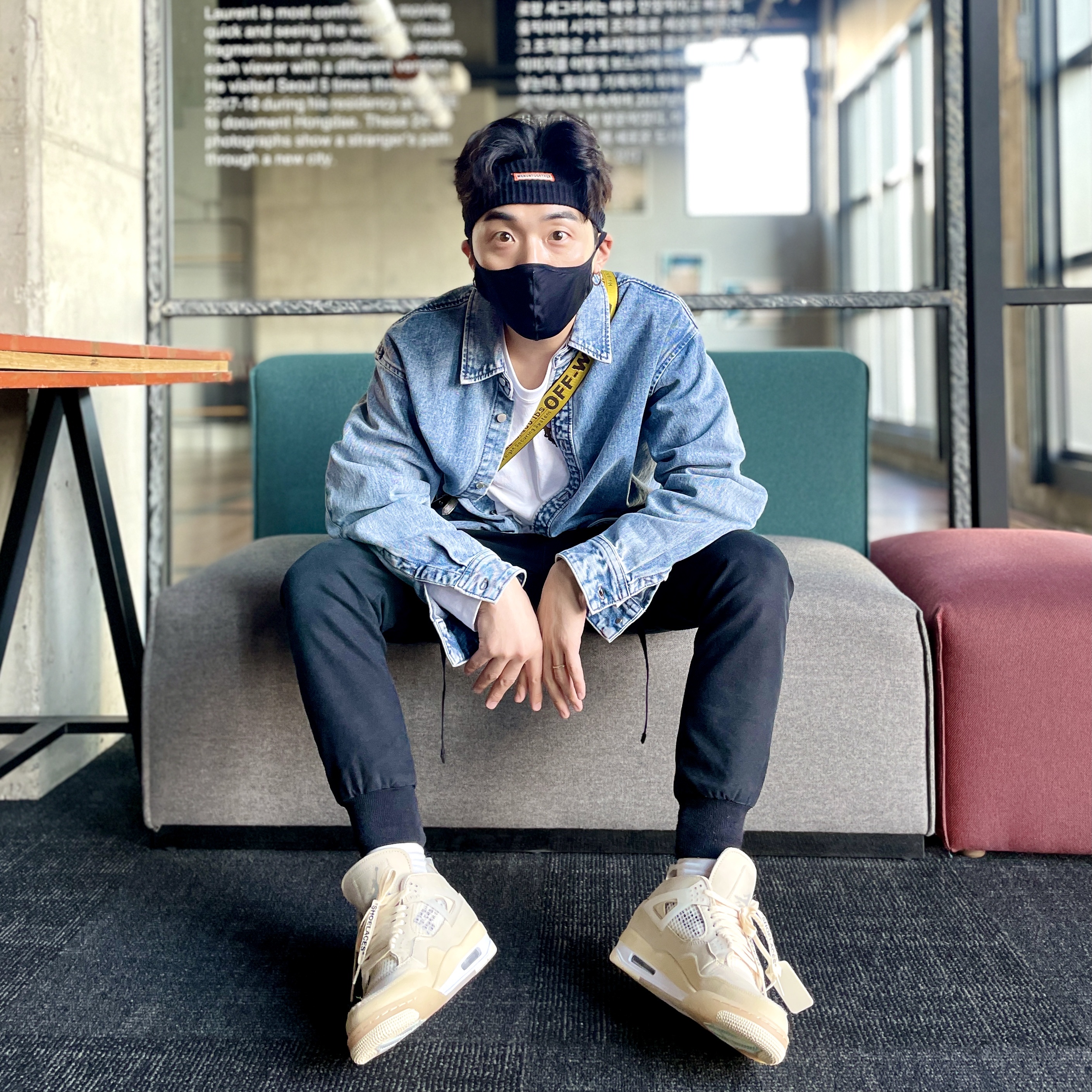 (W) Jordan 4 x Off-White Retro SP Sail 착용 스타일