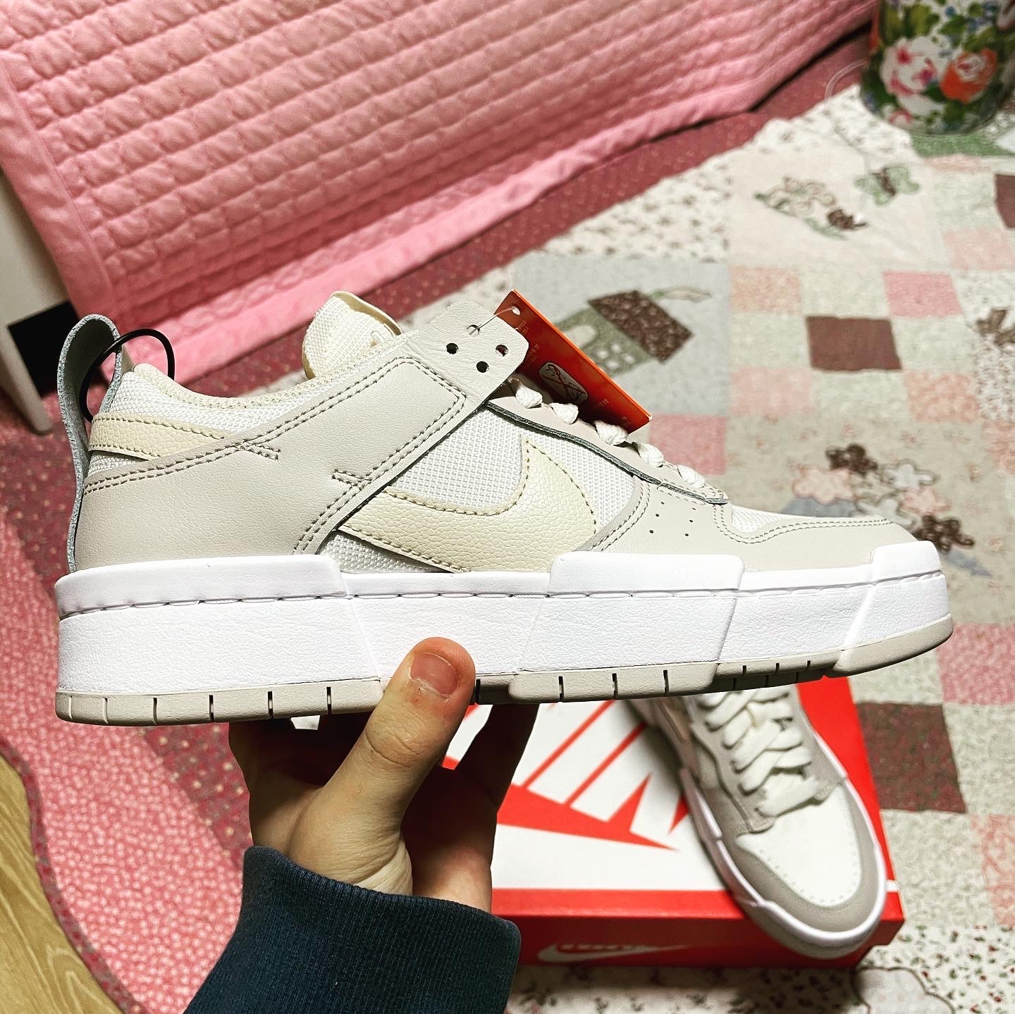 (W) Nike Dunk Low Disrupt Desert Sand 착용 스타일 - 3