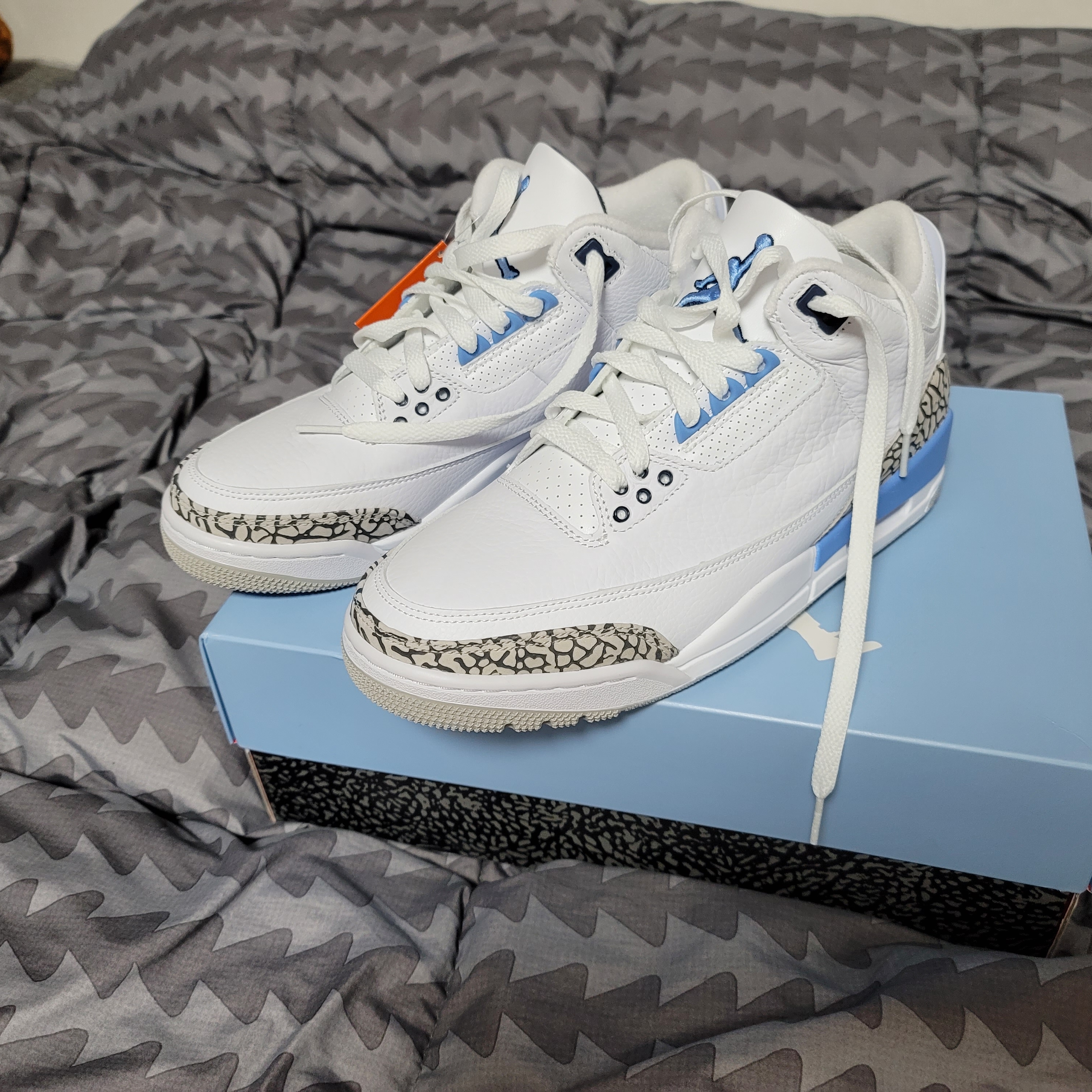 Jordan 3 Retro UNC 2020 착용 스타일 - 3