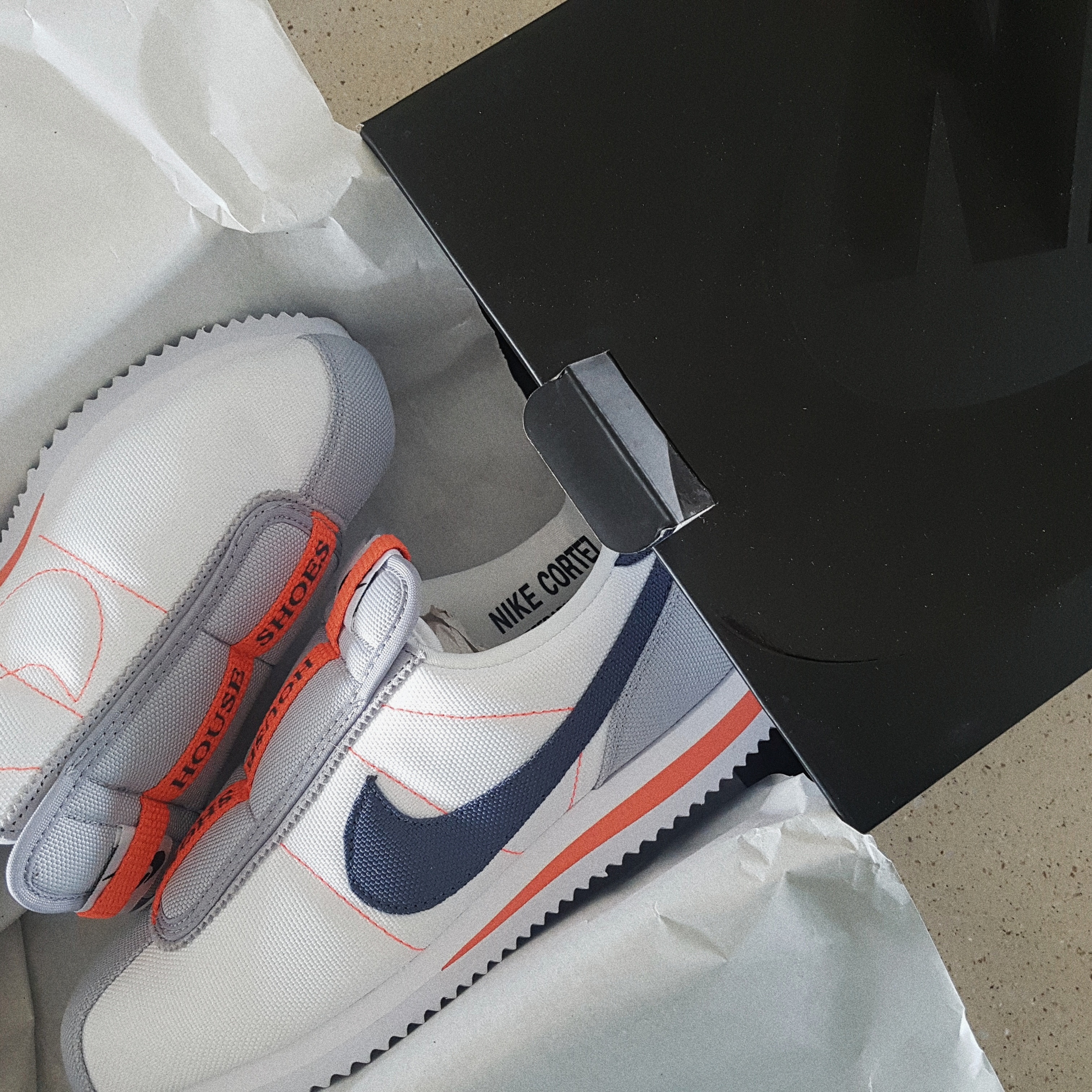 Nike x Kendrick Lamar Cortez Basic Slip White 착용 스타일