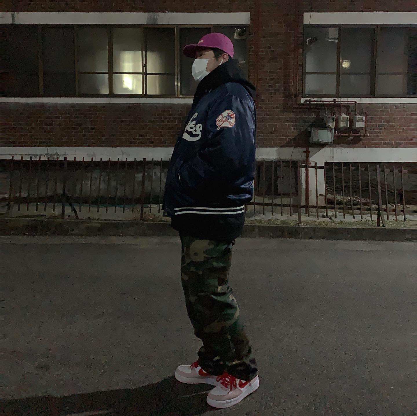 Nike Air Force 1 '07 QS Valentine's Day 착용 스타일