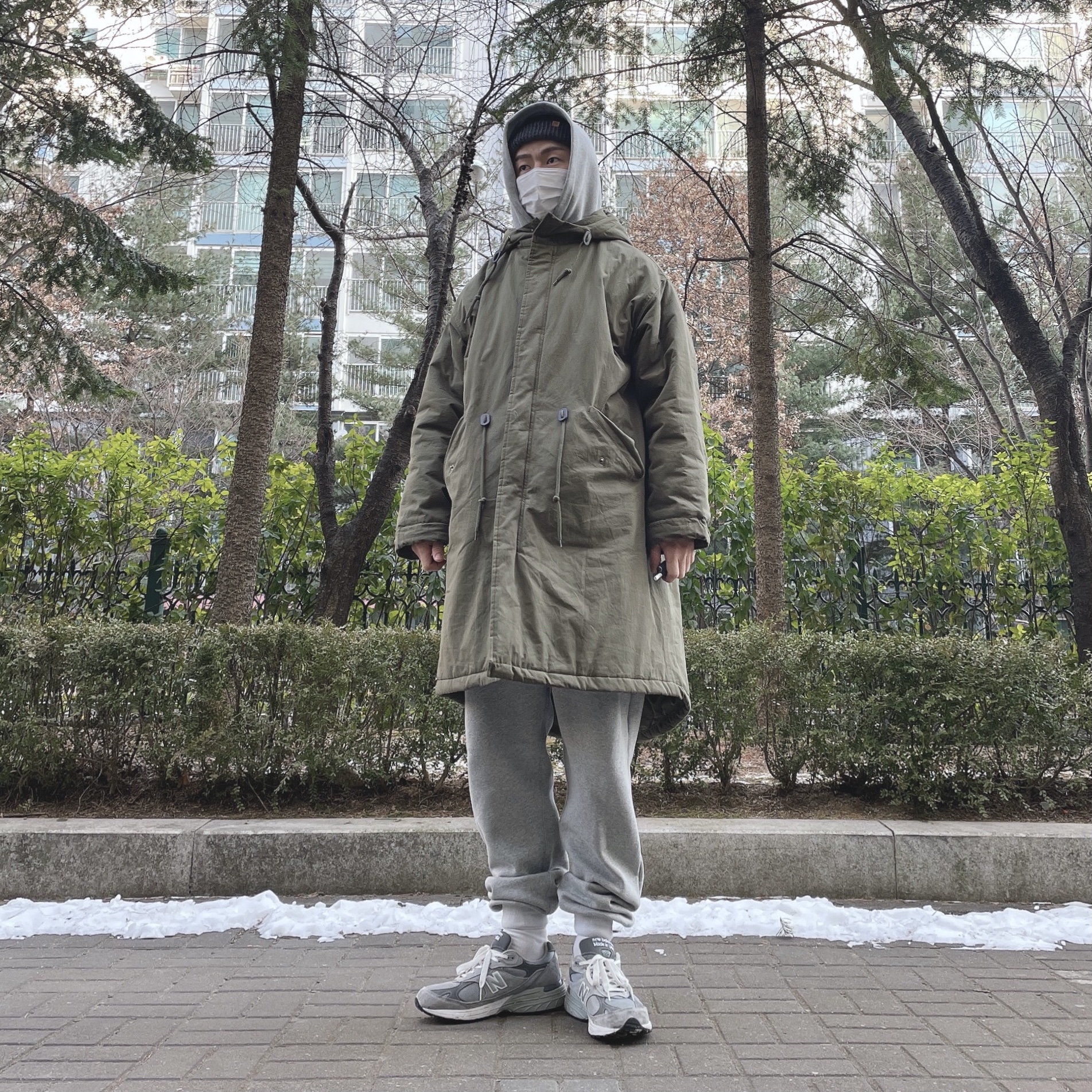 New Balance 993 Made in USA Grey - D Standard, IAB Studio Hoodie Gray - 21SS 착용 스타일