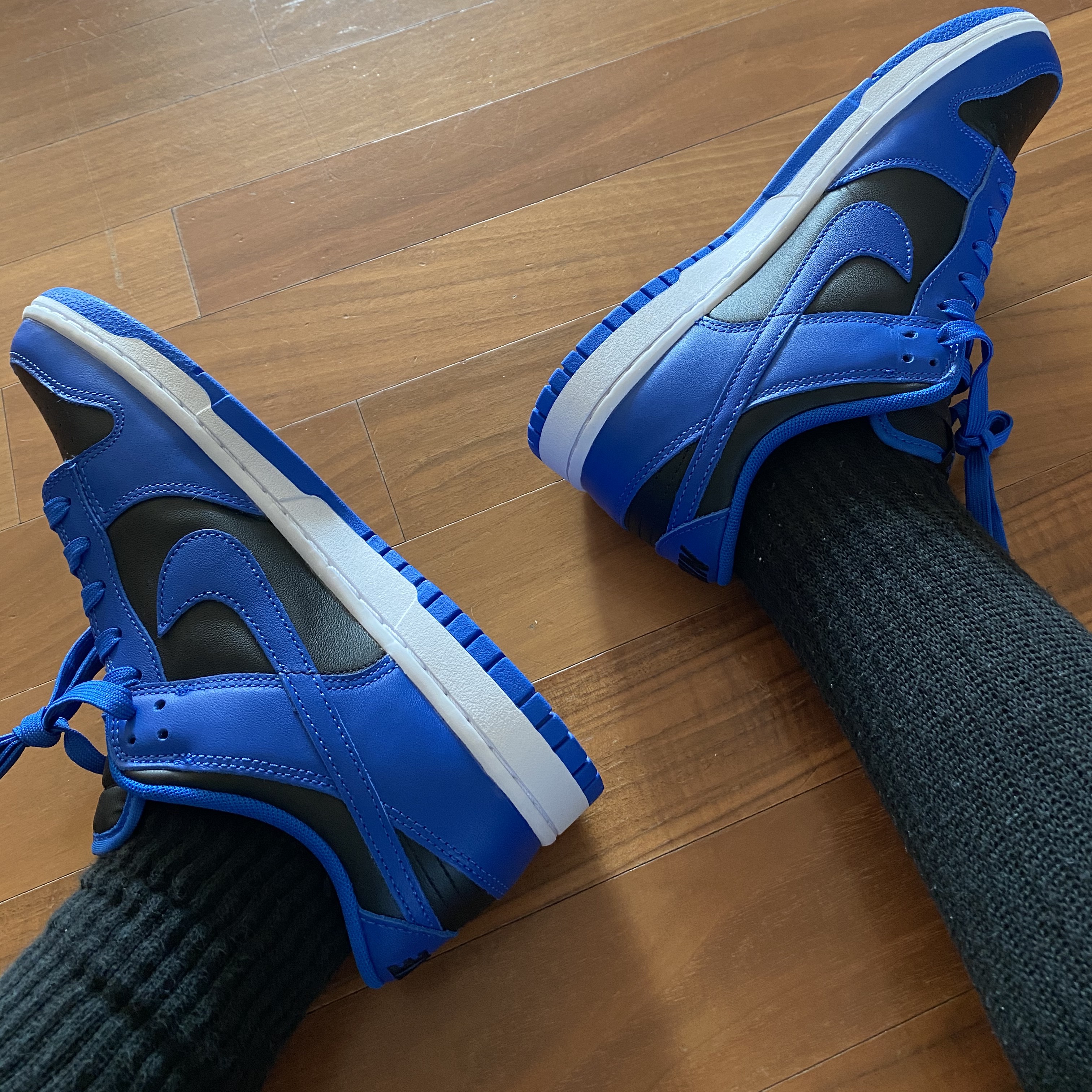 Nike Dunk Low Retro Hyper Cobalt 착용 스타일
