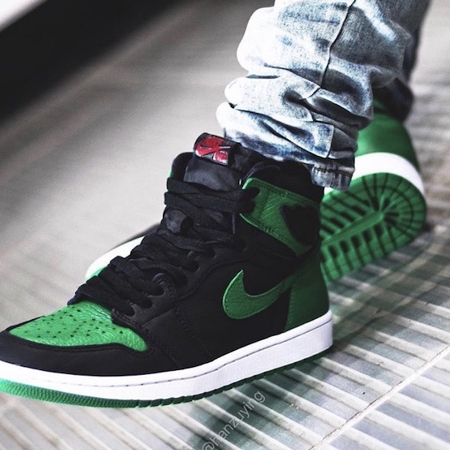 Jordan 1 Retro High OG Pine Green Black 착용 스타일 - 4