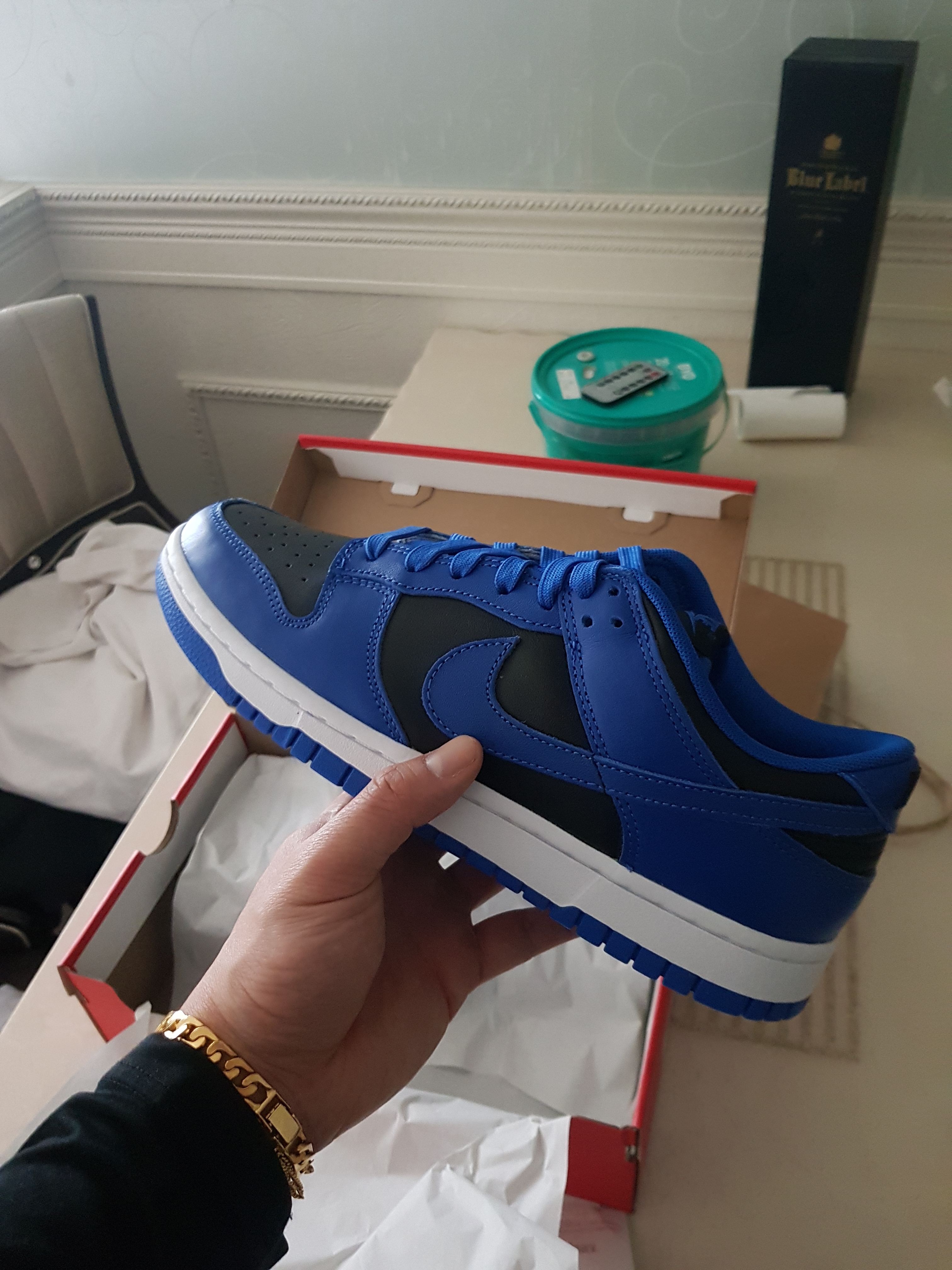 Nike Dunk Low Retro Hyper Cobalt 착용 스타일