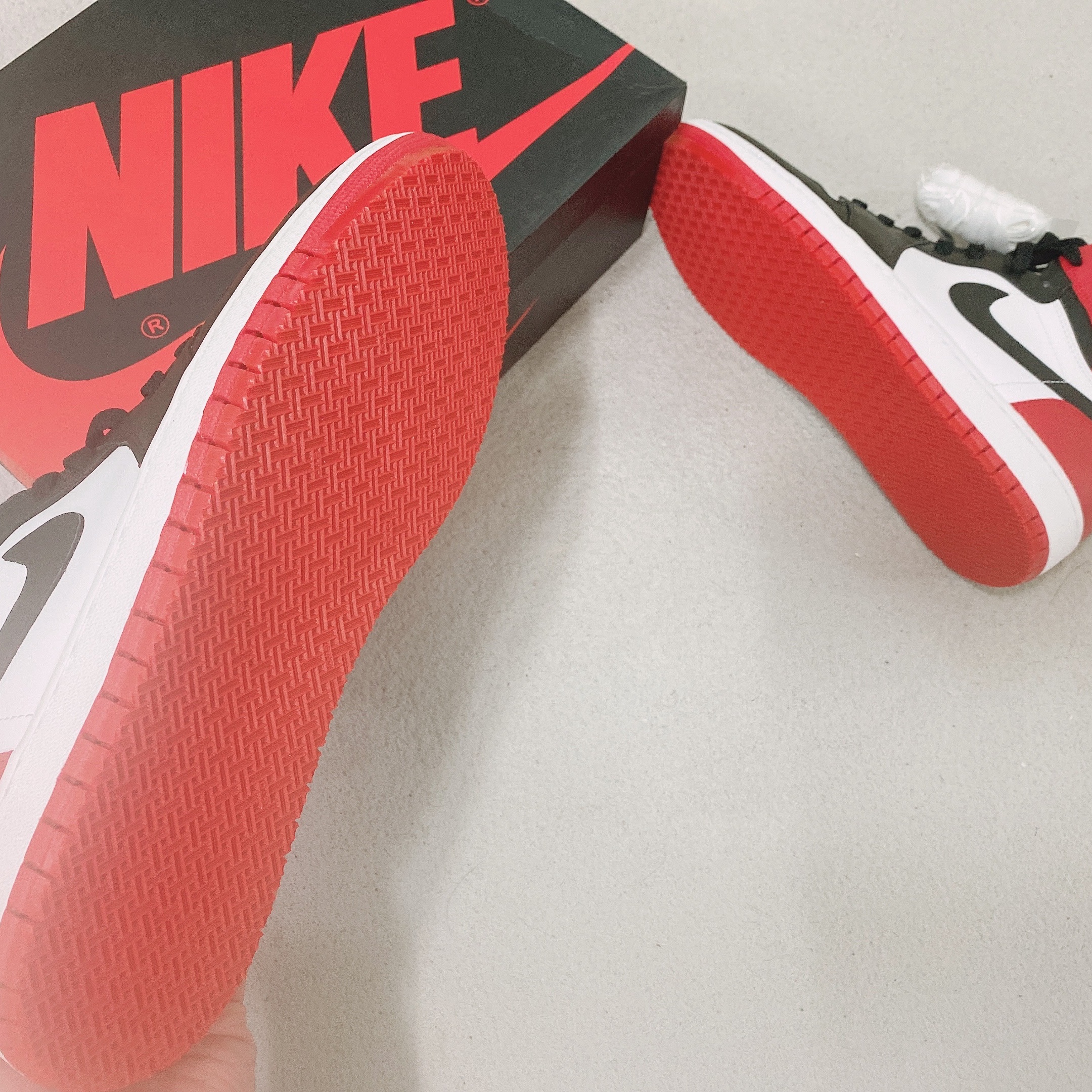 Jordan 1 Retro Black Toe 2013 착용 스타일 - 3