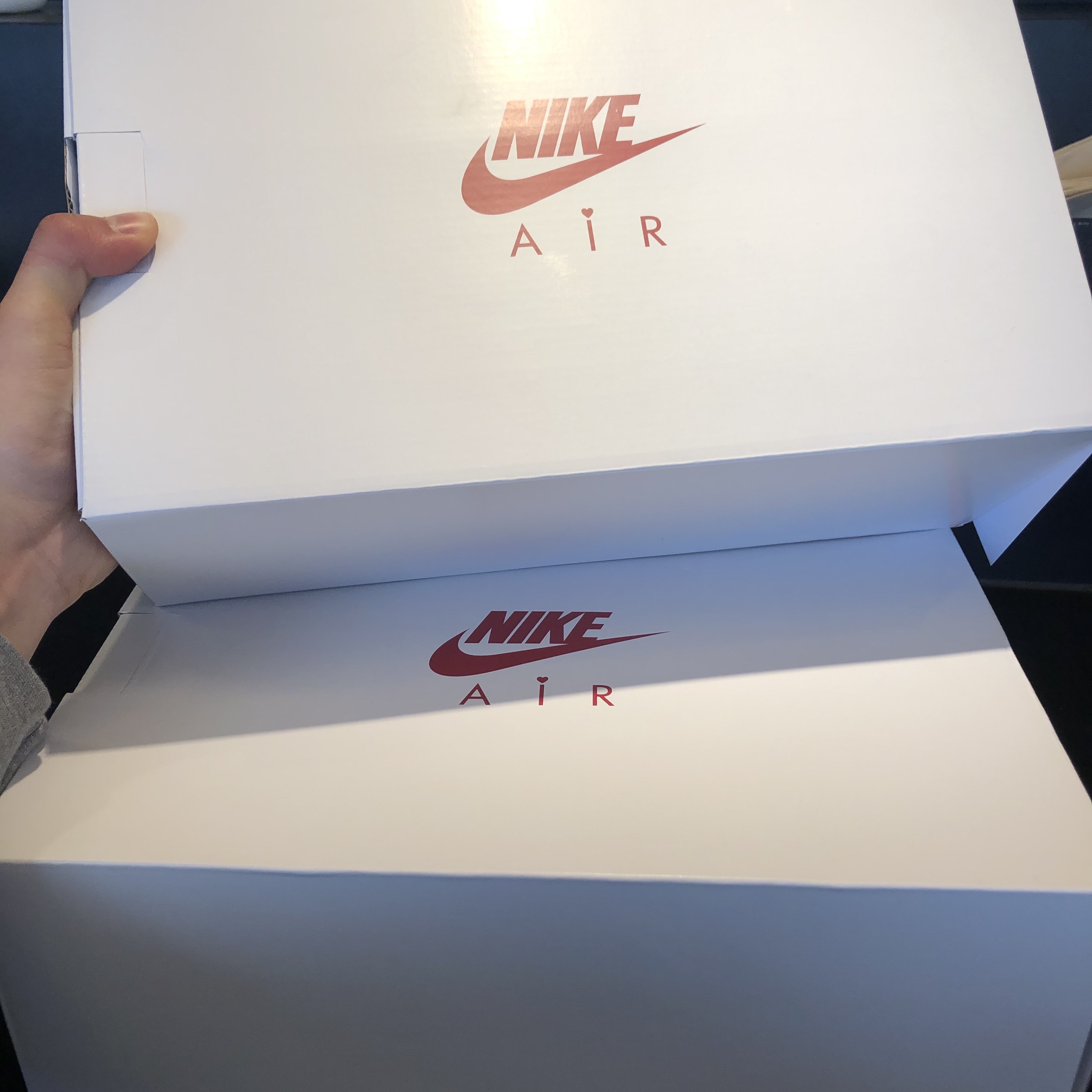 Nike Air Force 1 '07 QS Valentine's Day 착용 스타일 - 2