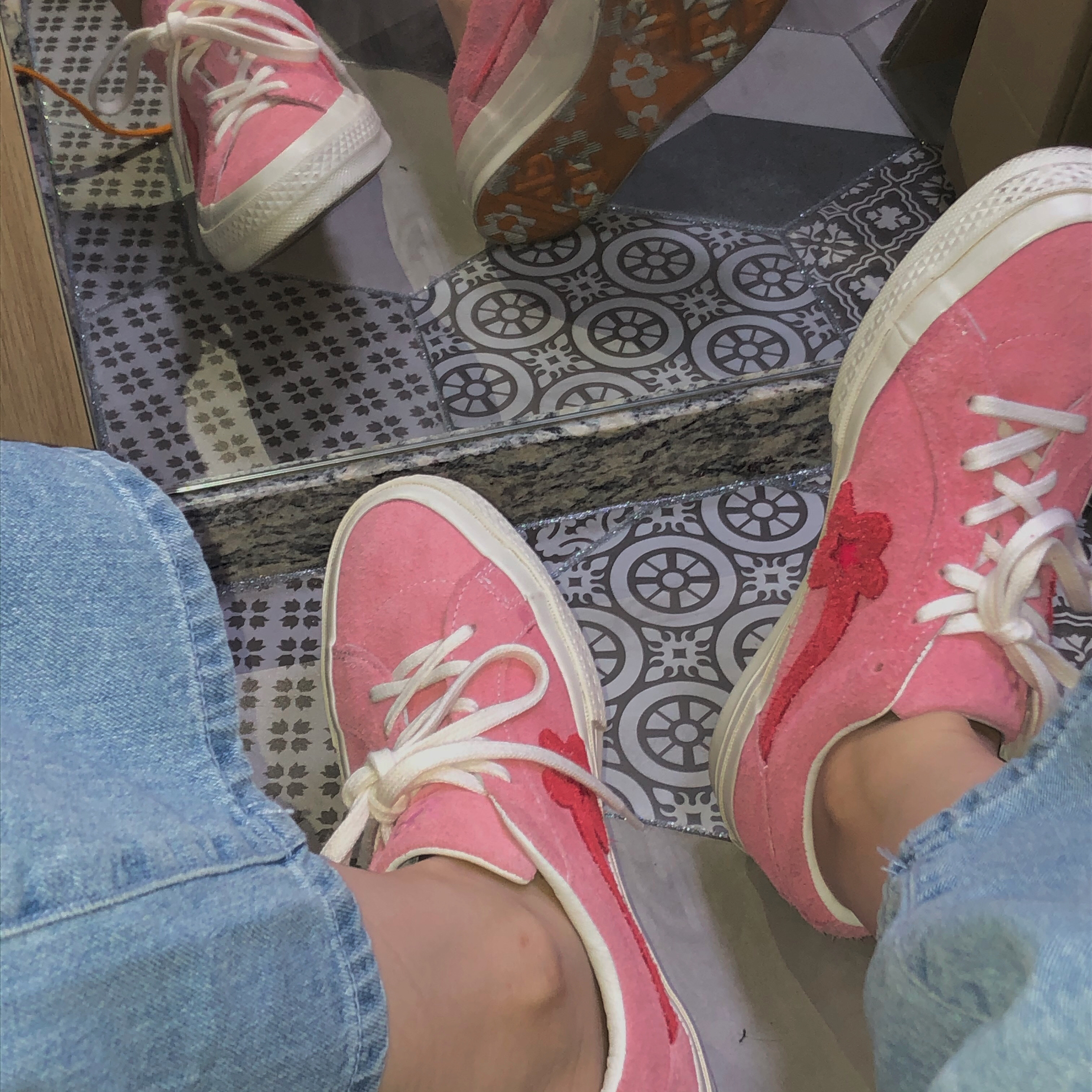 Converse x Golf le Fleur One Star Ox Geranium Pink 착용 스타일