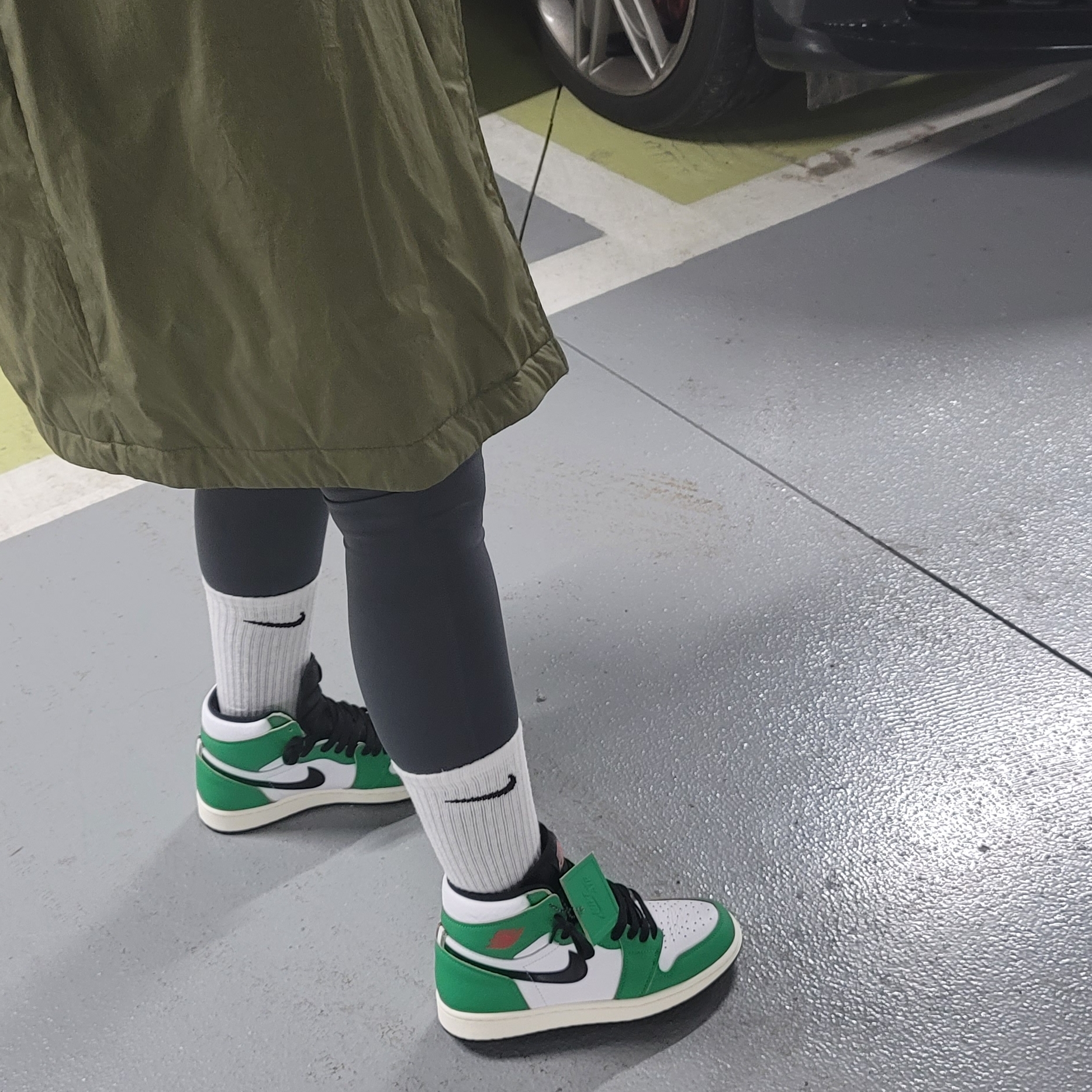 (W) Jordan 1 Retro High OG Lucky Green 착용 스타일