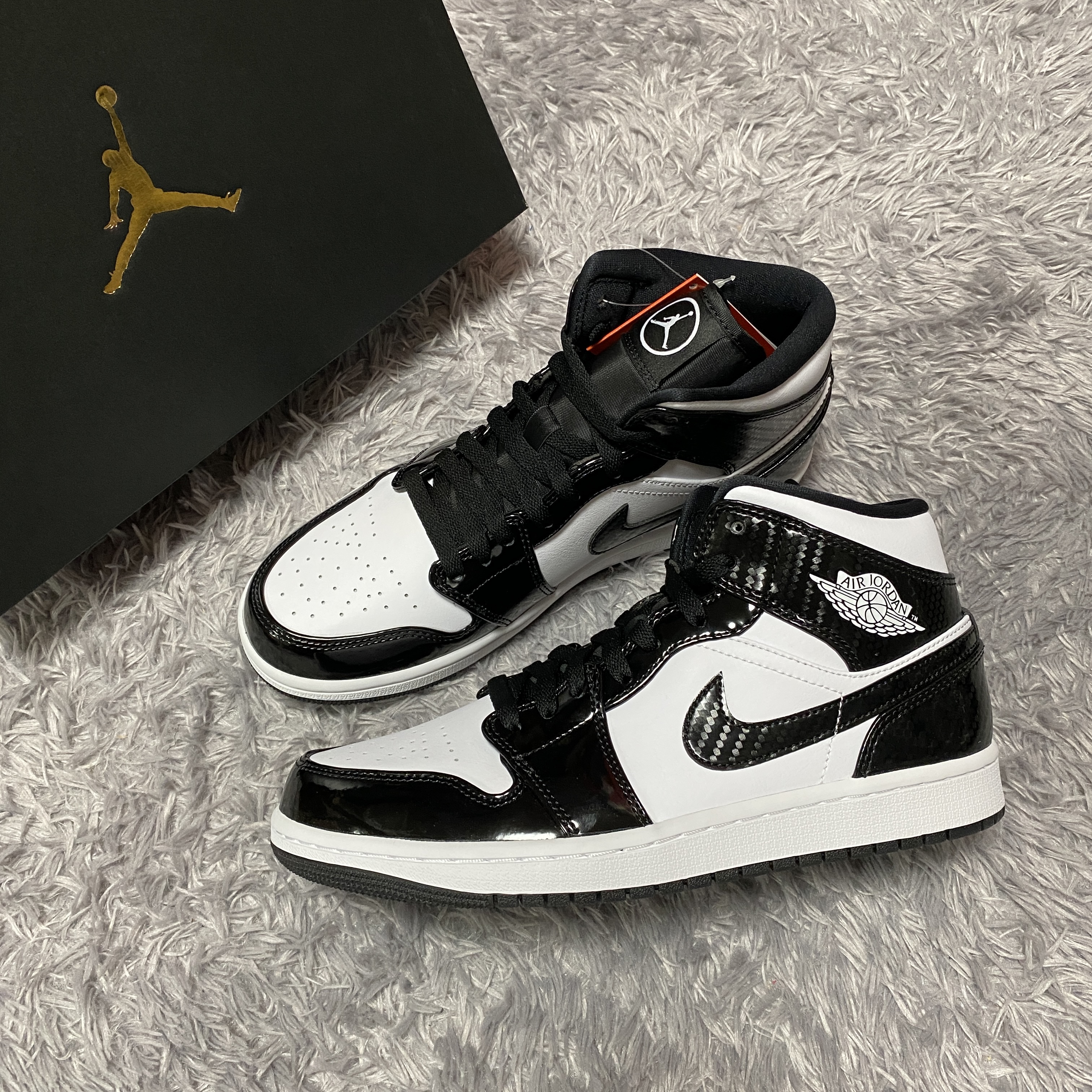 Jordan 1 Mid SE ASW Black 착용 스타일 - 1