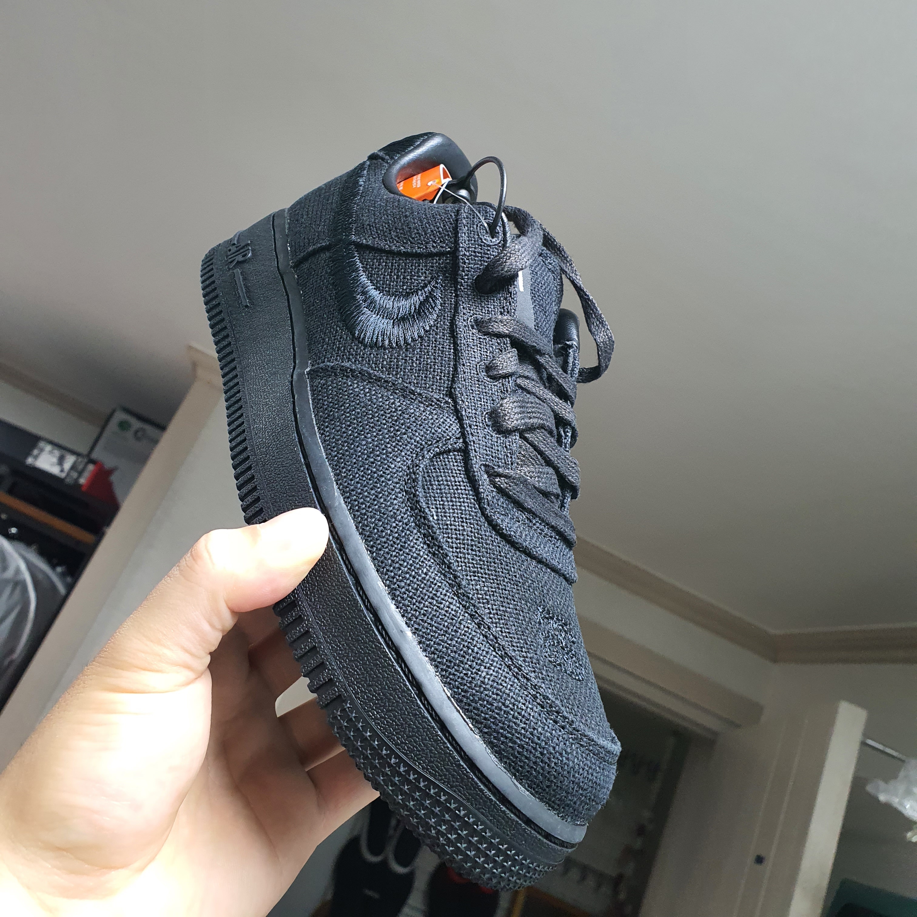 Nike x Stussy Air Force 1 Low Triple Black 착용 스타일
