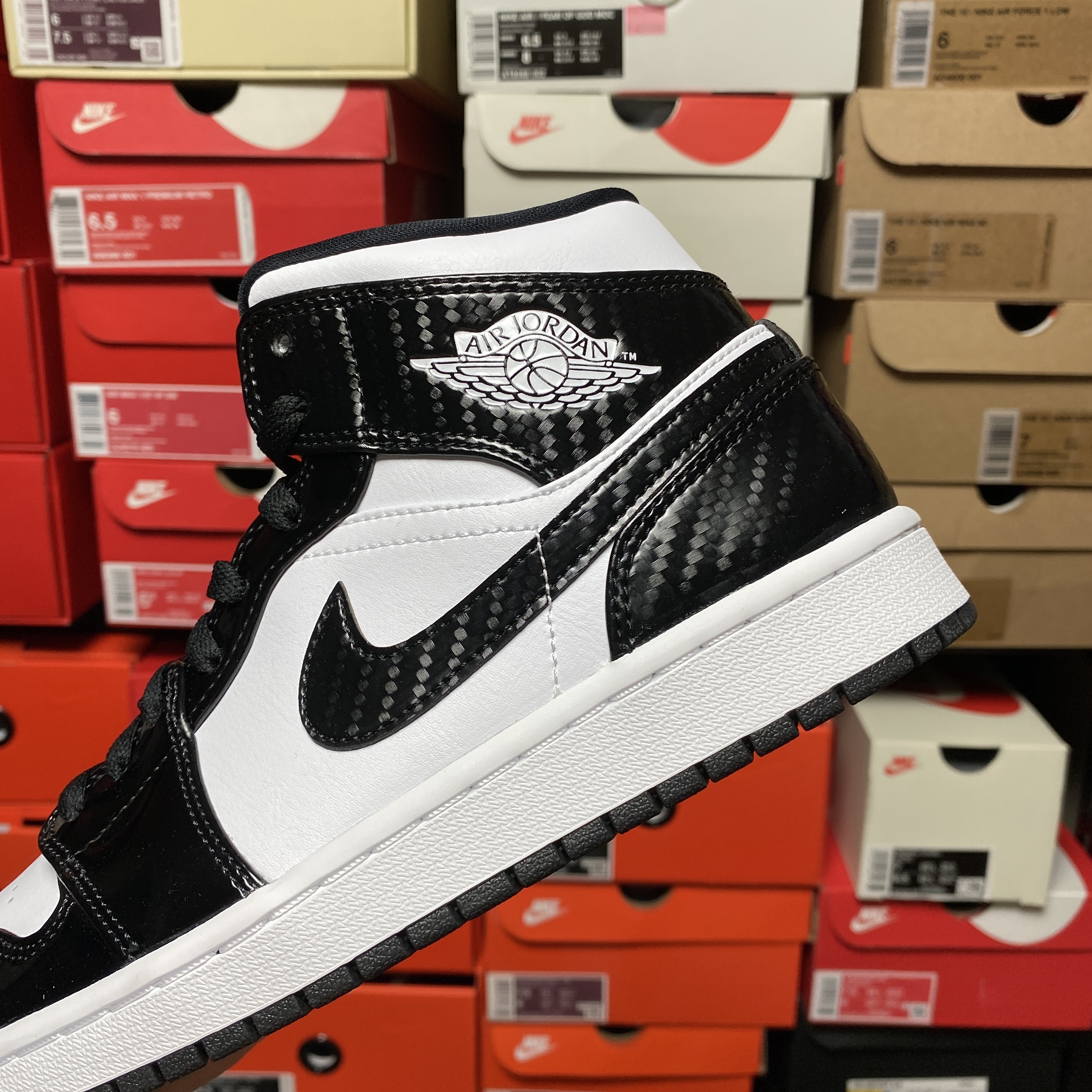 Jordan 1 Mid SE ASW Black 착용 스타일 - 3
