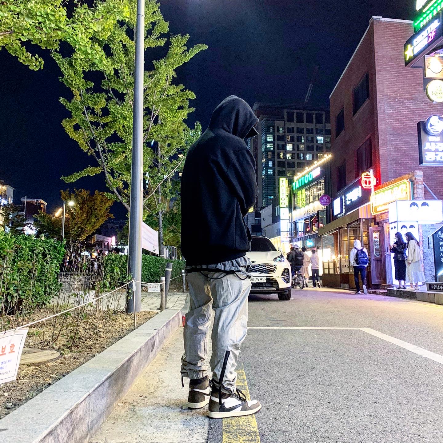 Jordan 1 x Travis Scott Retro High OG SP Mocha 착용 스타일