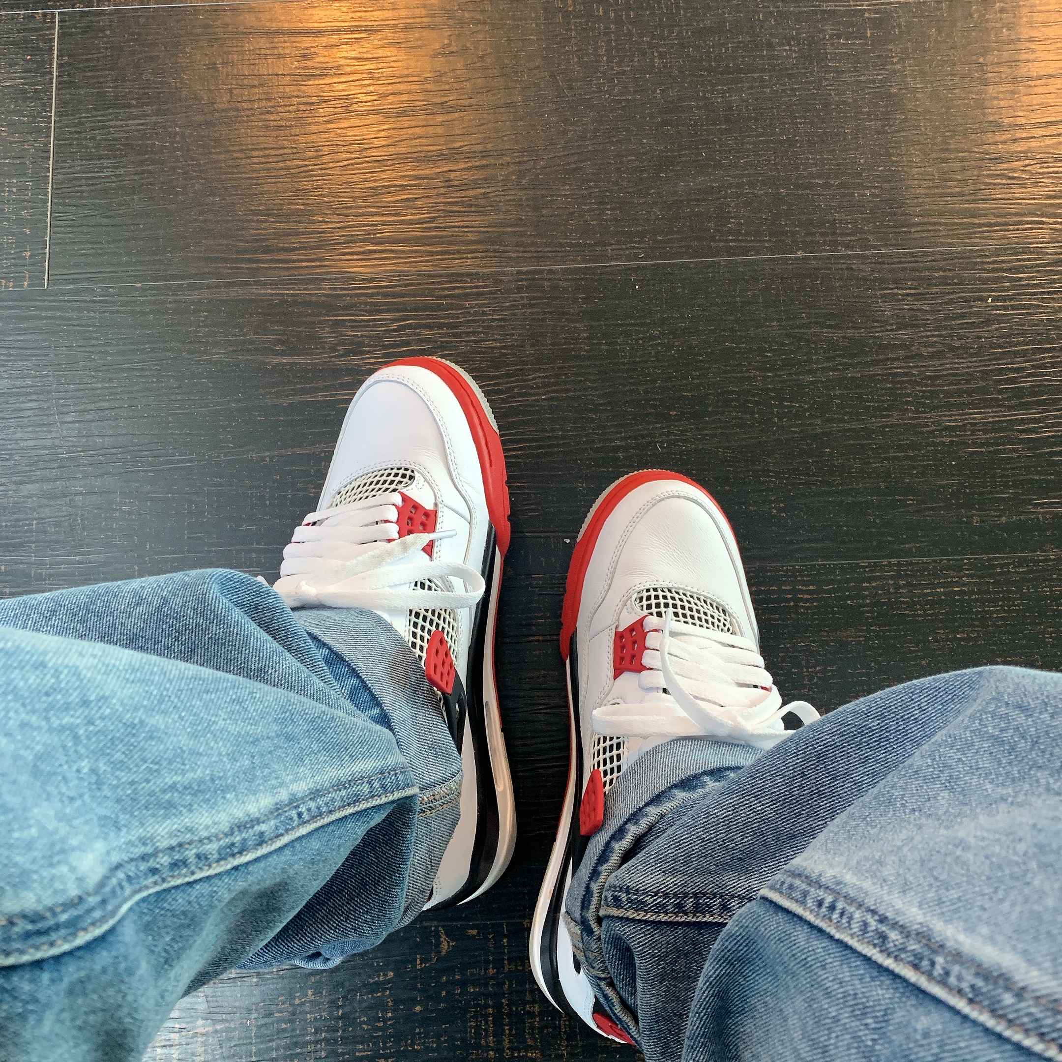 Jordan 4 Retro OG Fire Red 2020 착용 스타일