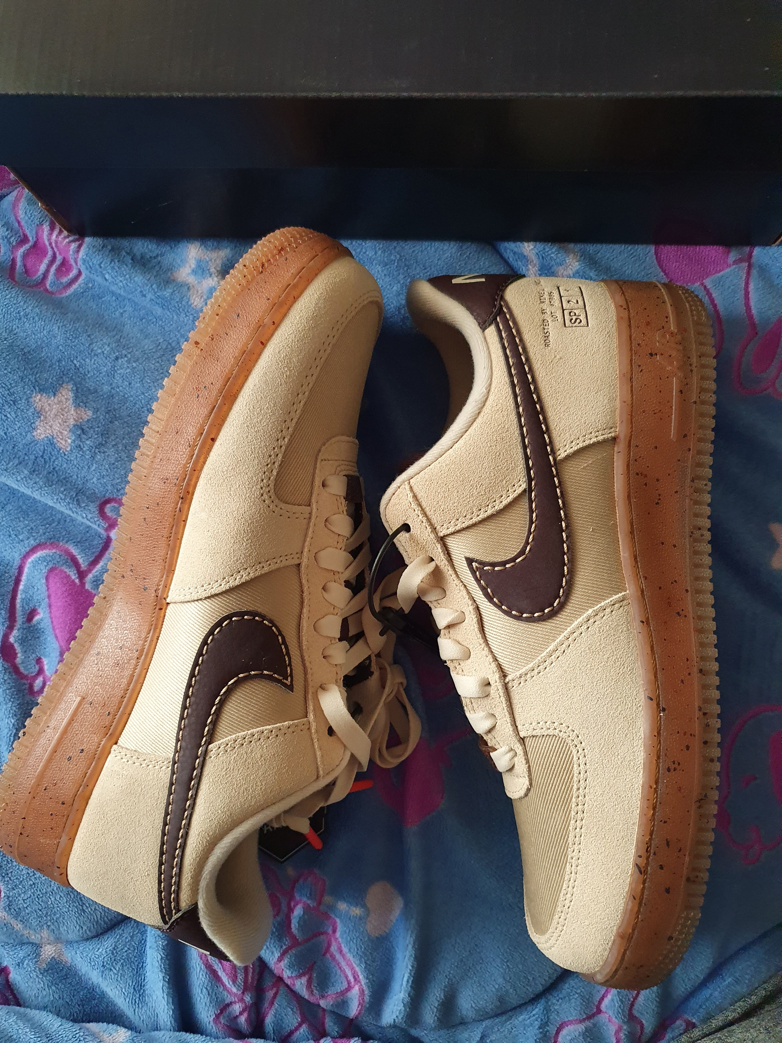 Nike Air Force 1 '07 LV8 Coffee 착용 스타일 - 2