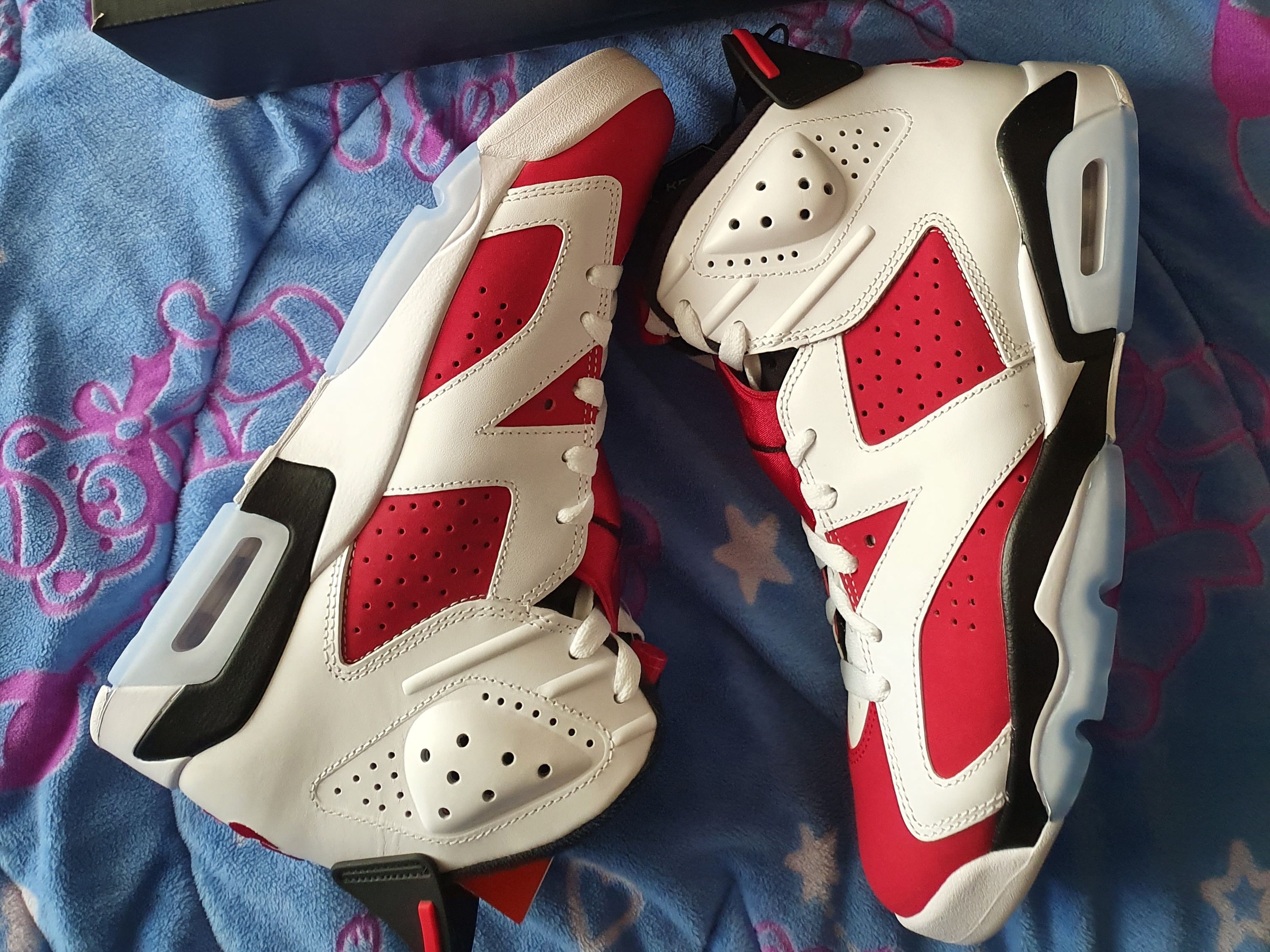 Jordan 6 Retro Carmine 2021 착용 스타일 - 1