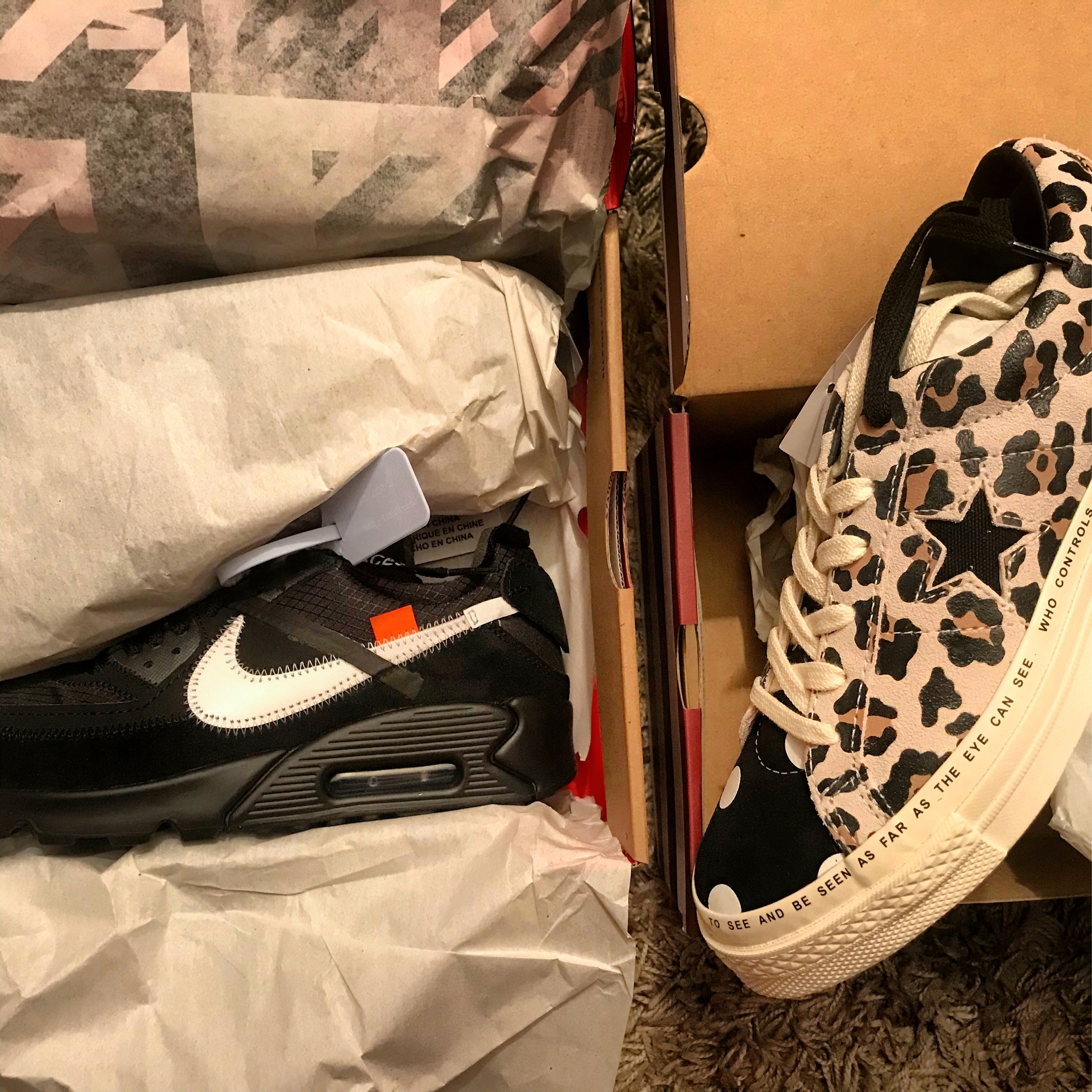 Nike x Off-White Air Max 90 V2 Black White, Converse x Brain Dead One Star Ox 착용 스타일 - 2