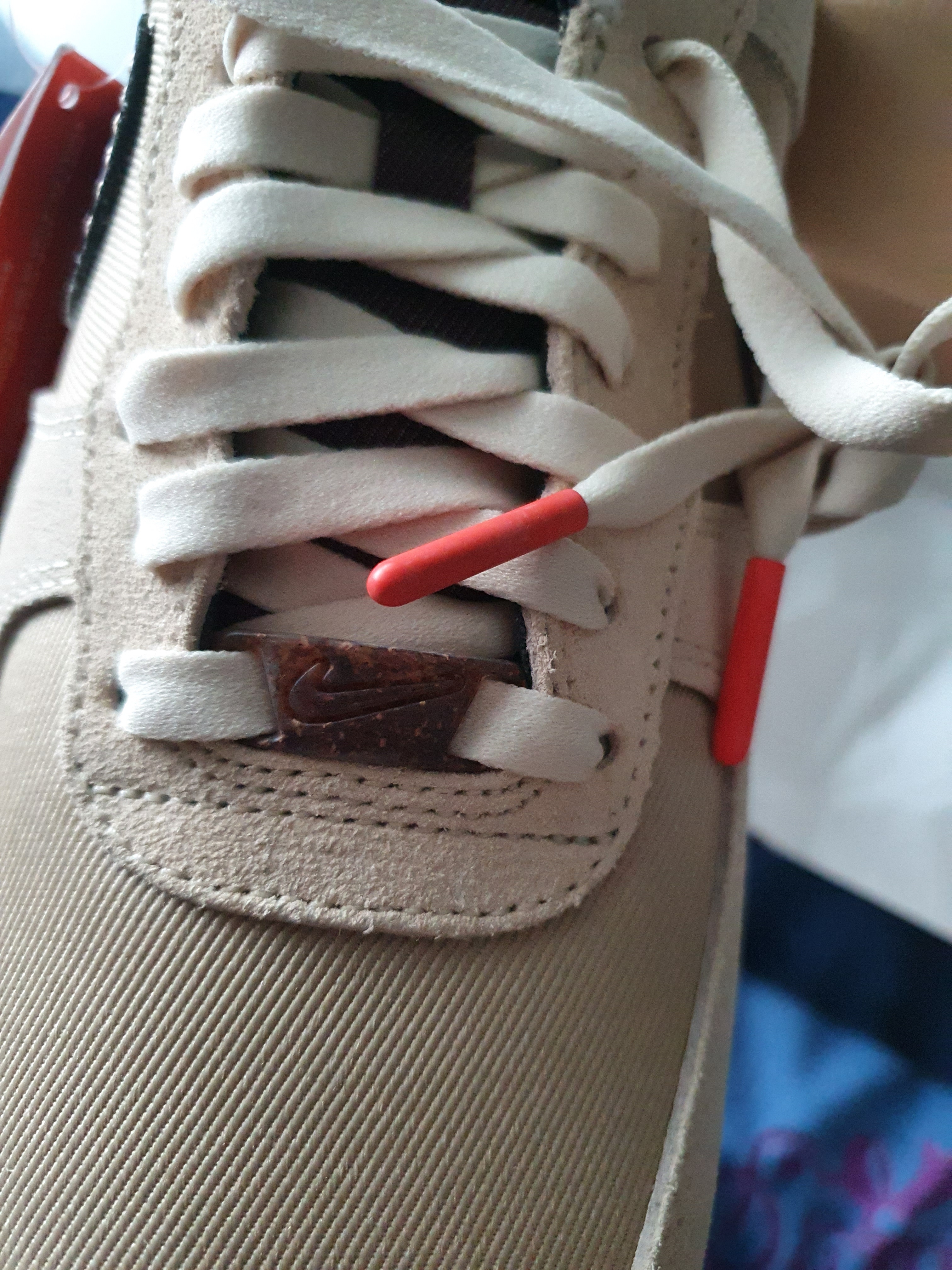 Nike Air Force 1 '07 LV8 Coffee 착용 스타일 - 1