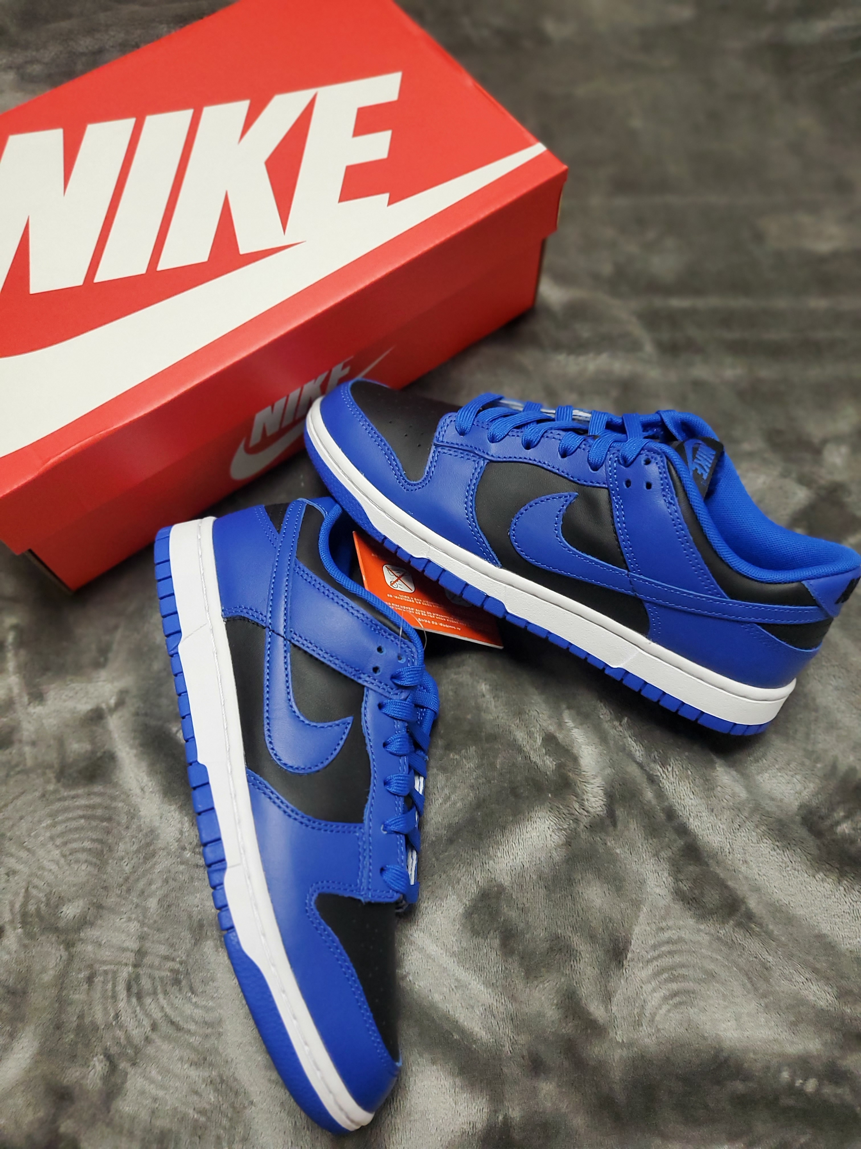 Nike Dunk Low Retro Hyper Cobalt 착용 스타일 - 3