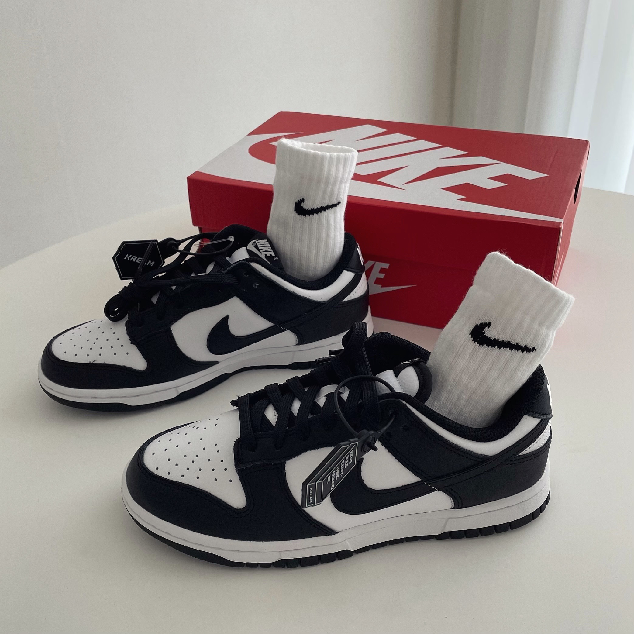 (W) Nike Dunk Low Black 착용 스타일