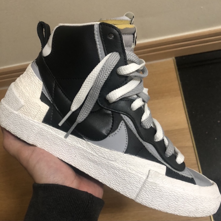 Nike x Sacai Blazer Mid Black Grey 착용 스타일 - 1