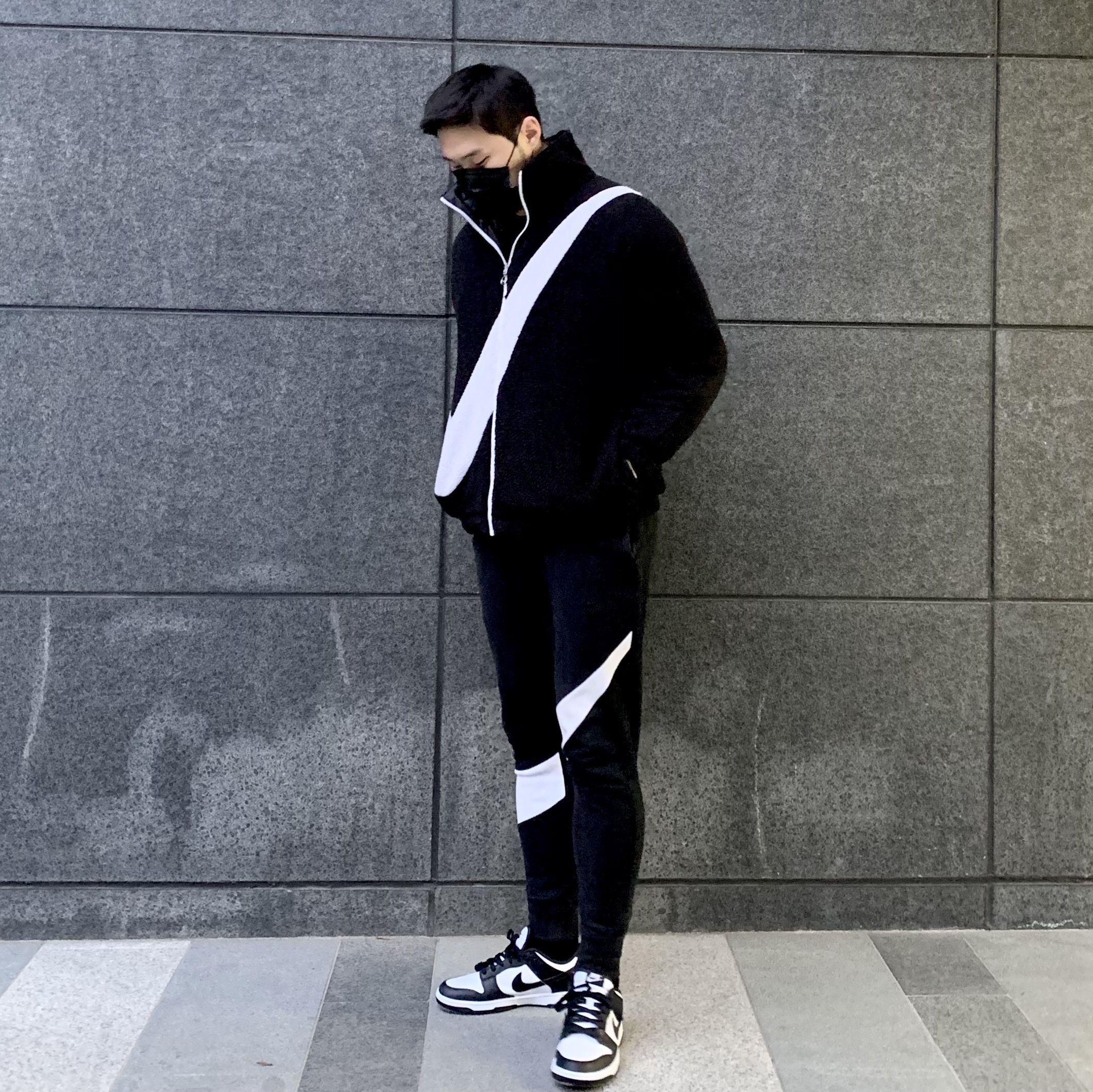 Nike Dunk Low Retro Black 착용 스타일