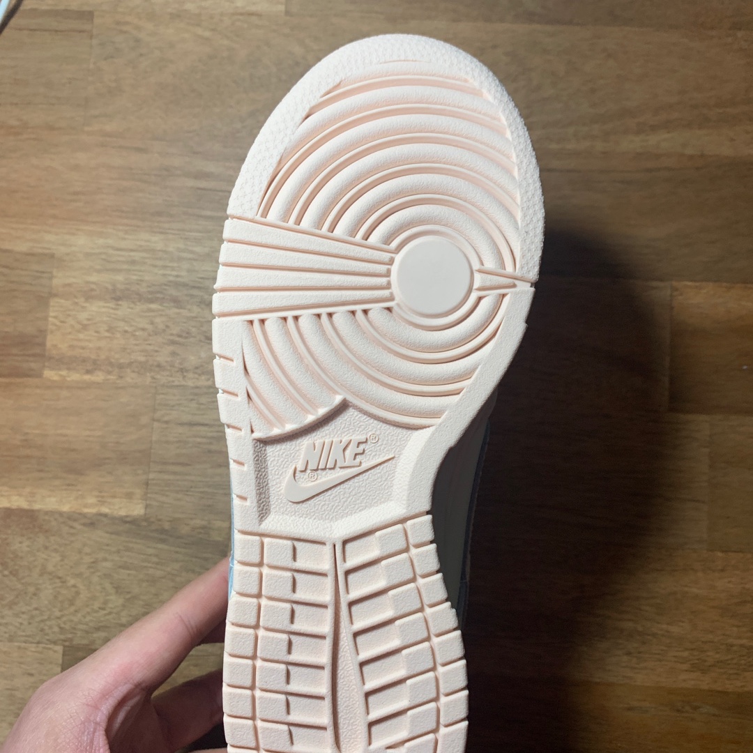 (W) Nike Dunk Low Orange Pearl 착용 스타일 - 3