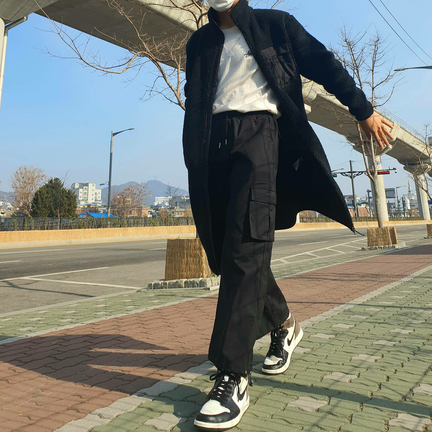 Jordan 1 Retro High OG Black Mocha 착용 스타일
