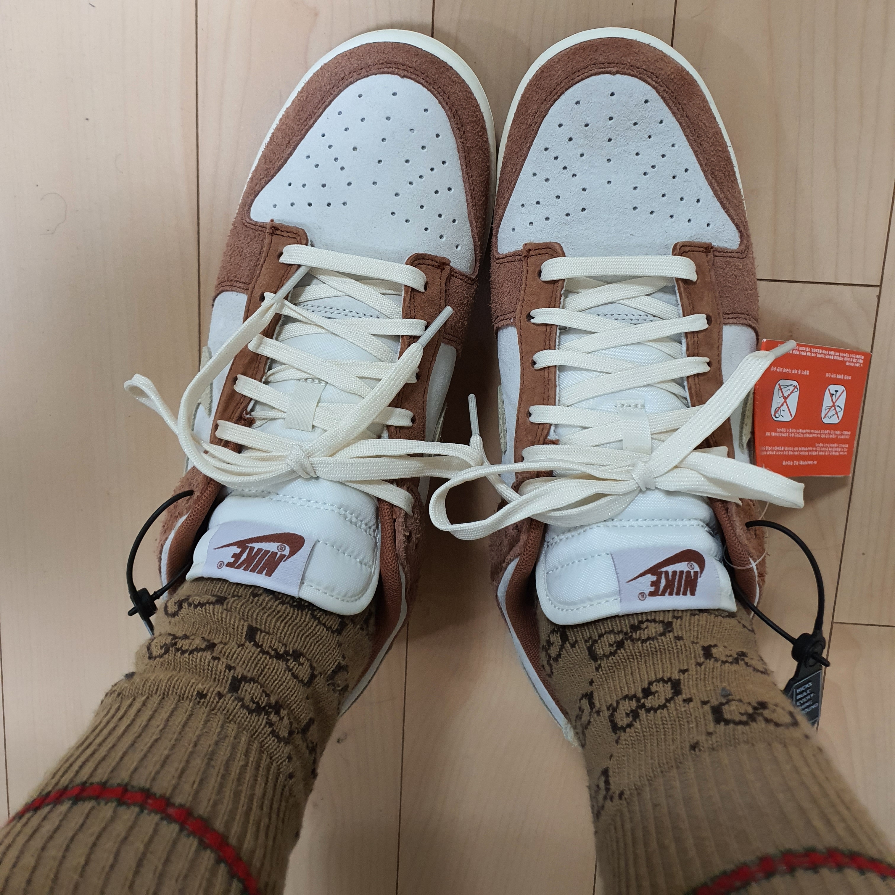 Nike Dunk Low Pro Premium Medium Curry 착용 스타일