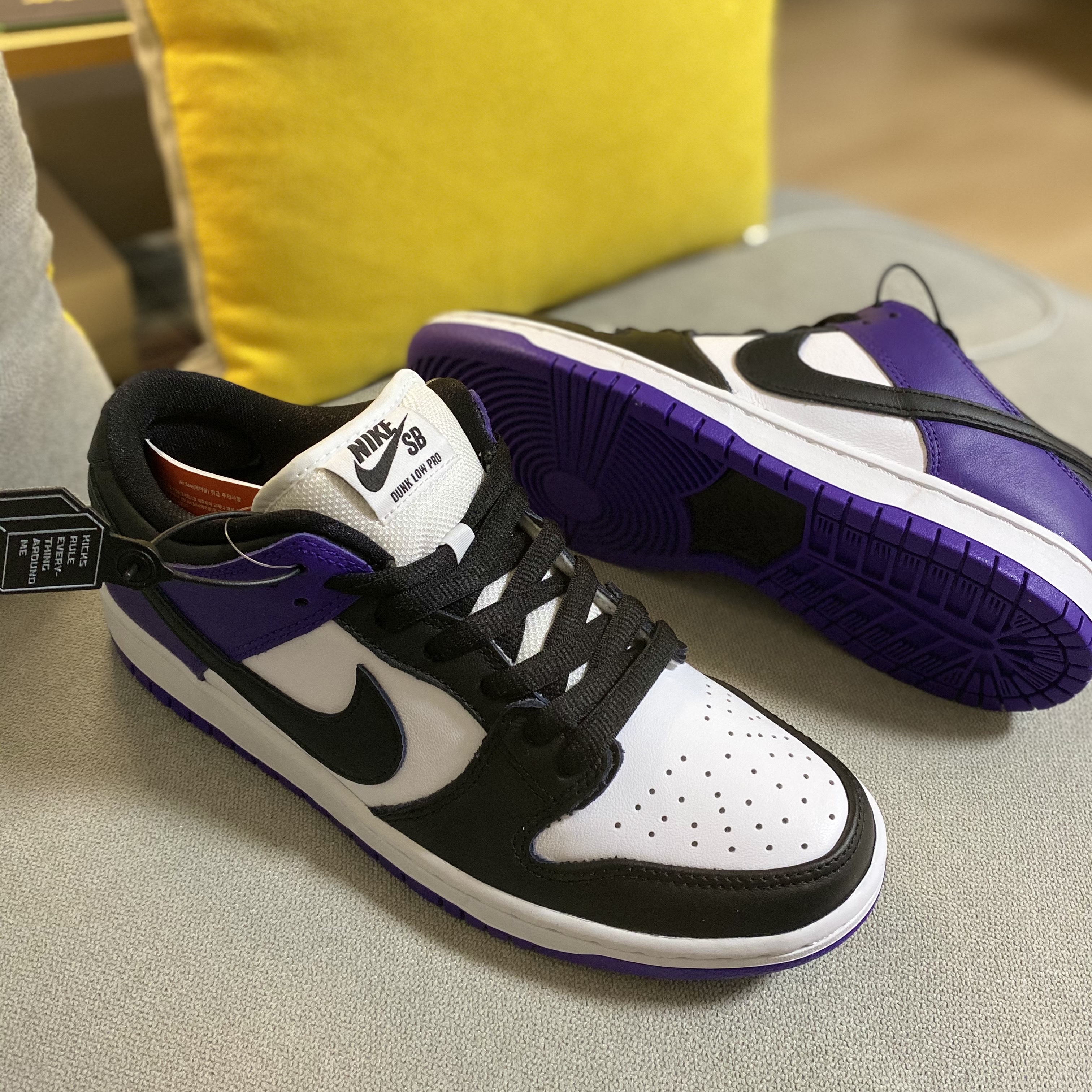 Nike SB Dunk Low Pro Court Purple 착용 스타일