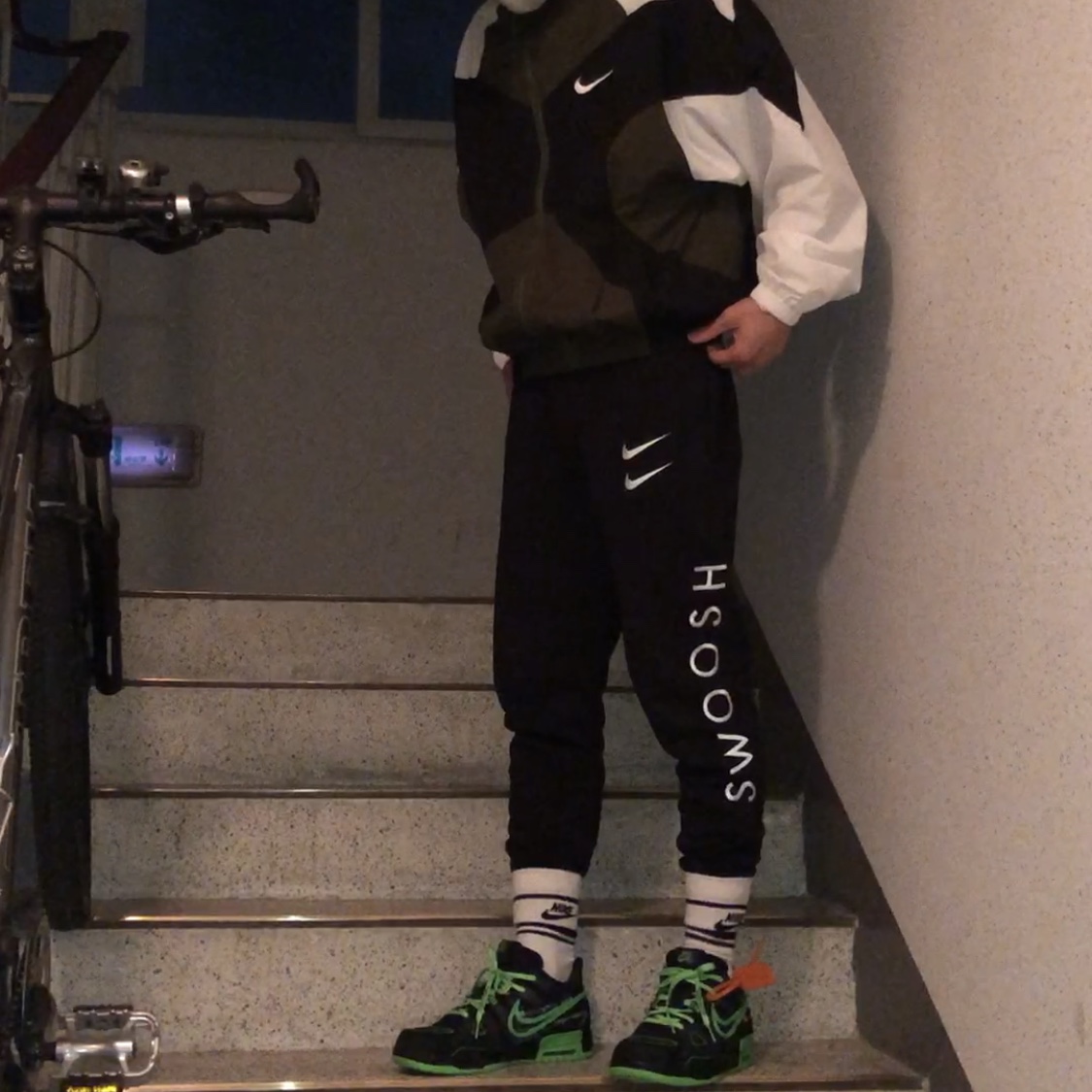 Nike x Off-White Air Rubber Dunk Green Strike 착용 스타일
