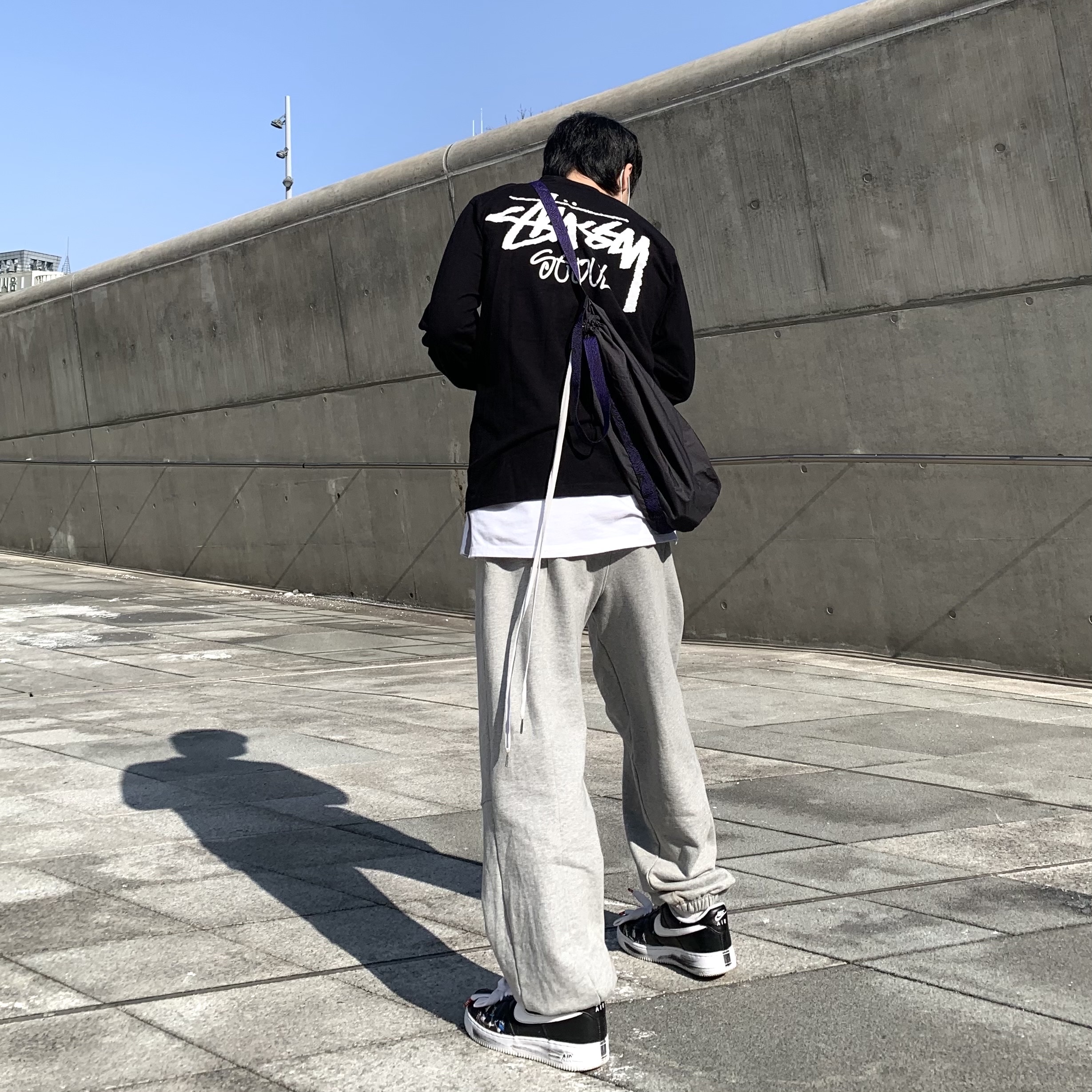 Nike x Peaceminusone Air Force 1 Low Para-Noise 착용 스타일