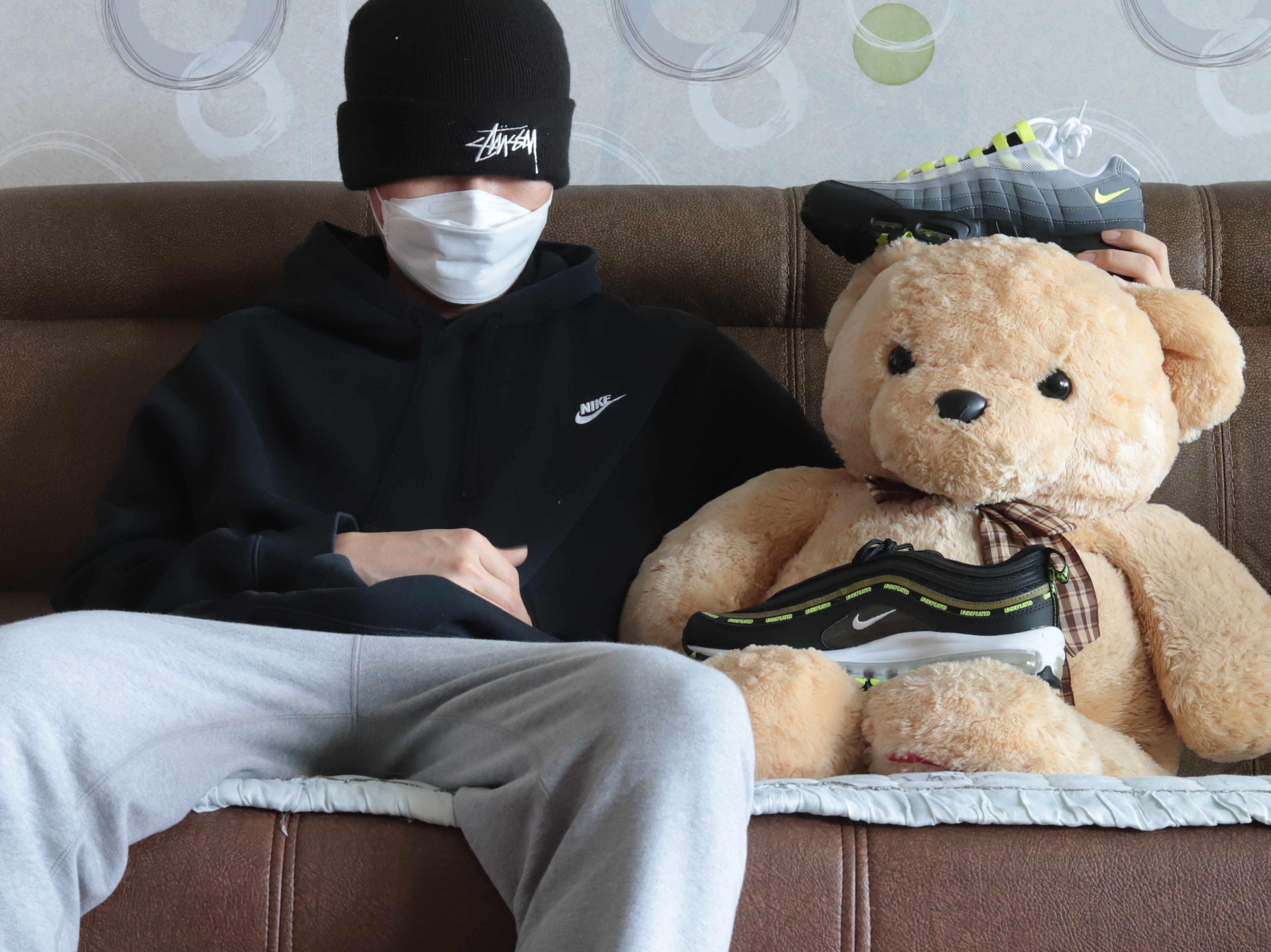 Nike x Stussy Cuff Beanie Black, Nike x Undefeated Air Max 97 Black Volt 착용 스타일