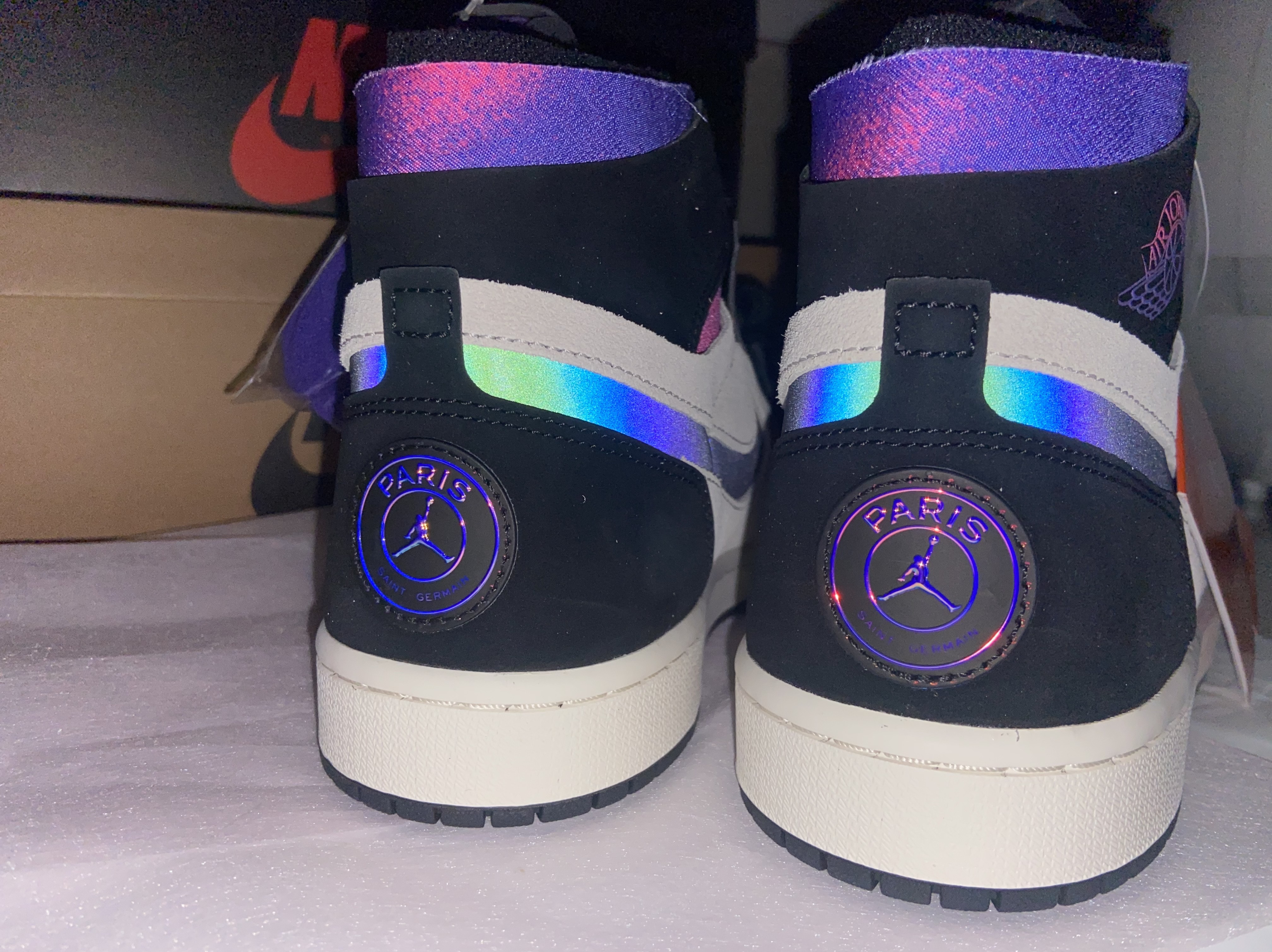 Jordan 1 x Paris Saint-Germain Zoom Air CMFT 착용 스타일 - 2