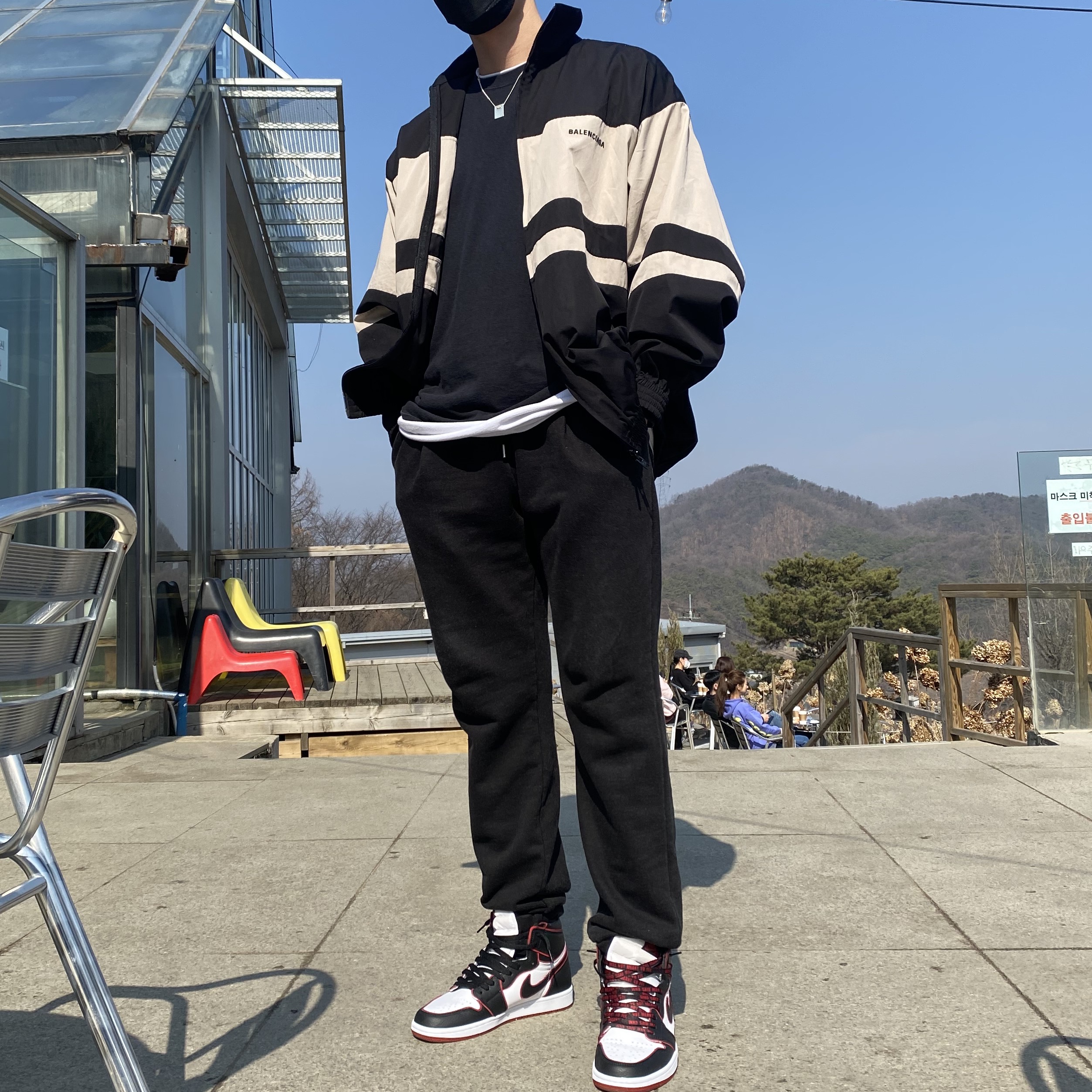 Jordan 1 Retro High OG Bloodline 착용 스타일