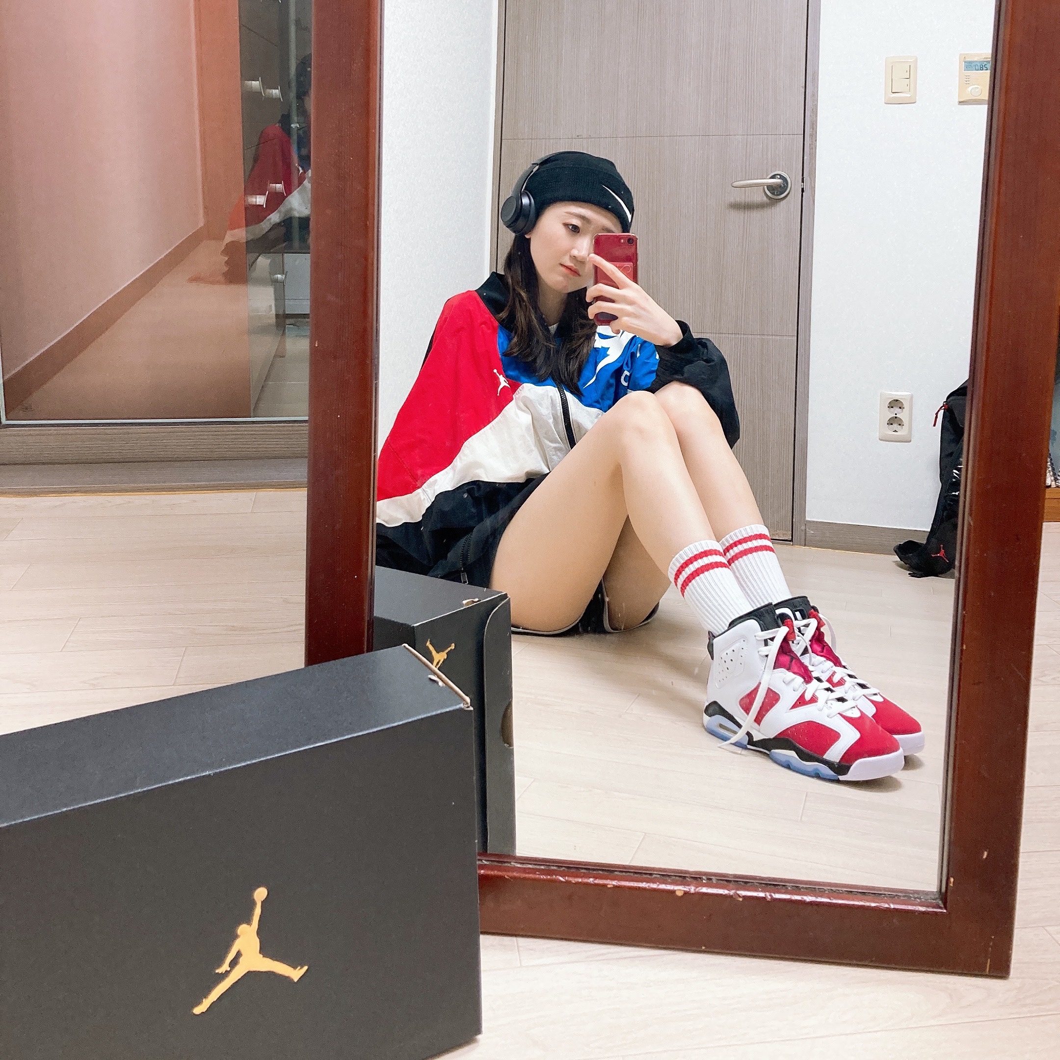 (GS) Jordan 6 Retro Carmine 2021 착용 스타일 - 2