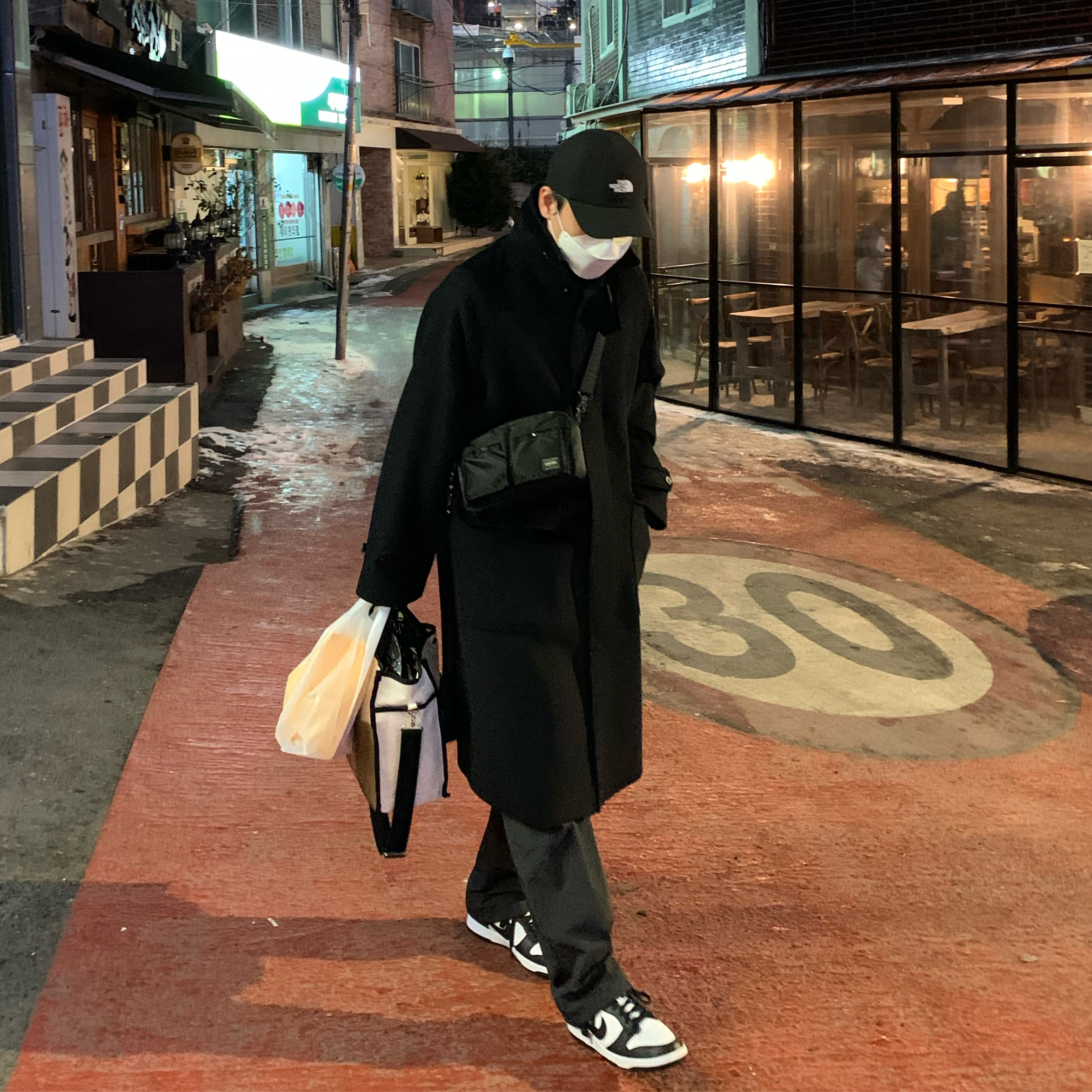 Nike Dunk Low Retro Black 착용 스타일