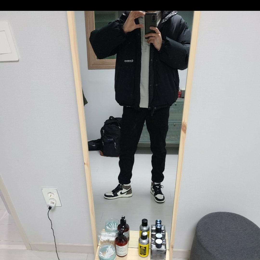 Jordan 1 Retro High OG Black Mocha 착용 스타일