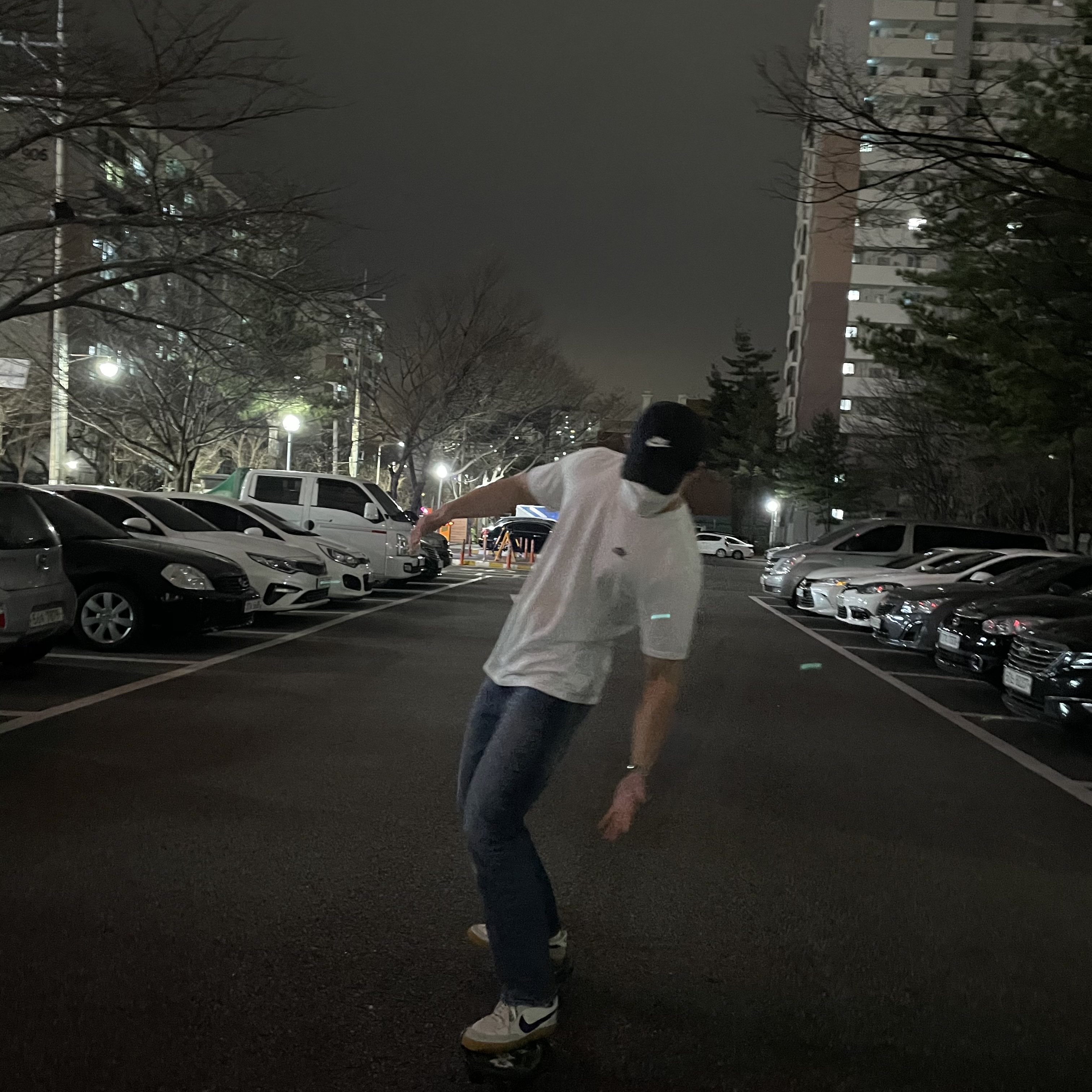 Nike Killshot 2 Leather Sail Oil Grey Gum 착용 스타일